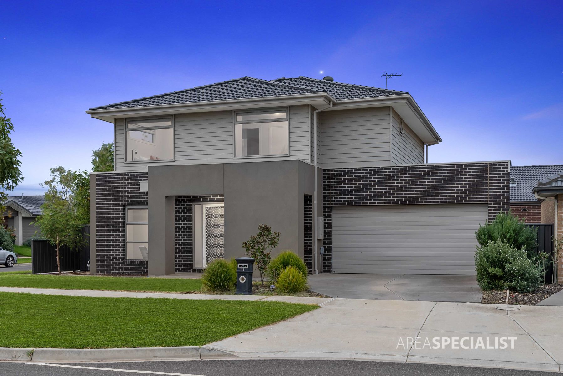 43 Gateau Drive, Werribee, VIC 3030, Werribee - Thumbnail 2