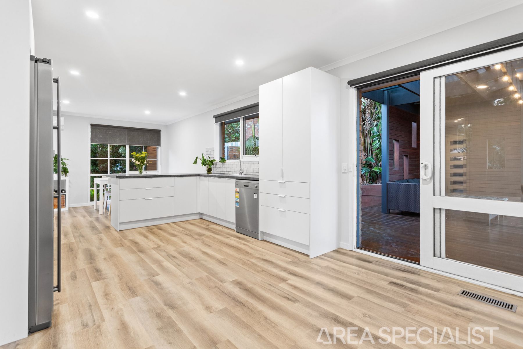 4 Cinerea Glade, Langwarrin, VIC 3910, Langwarrin - Thumbnail 5