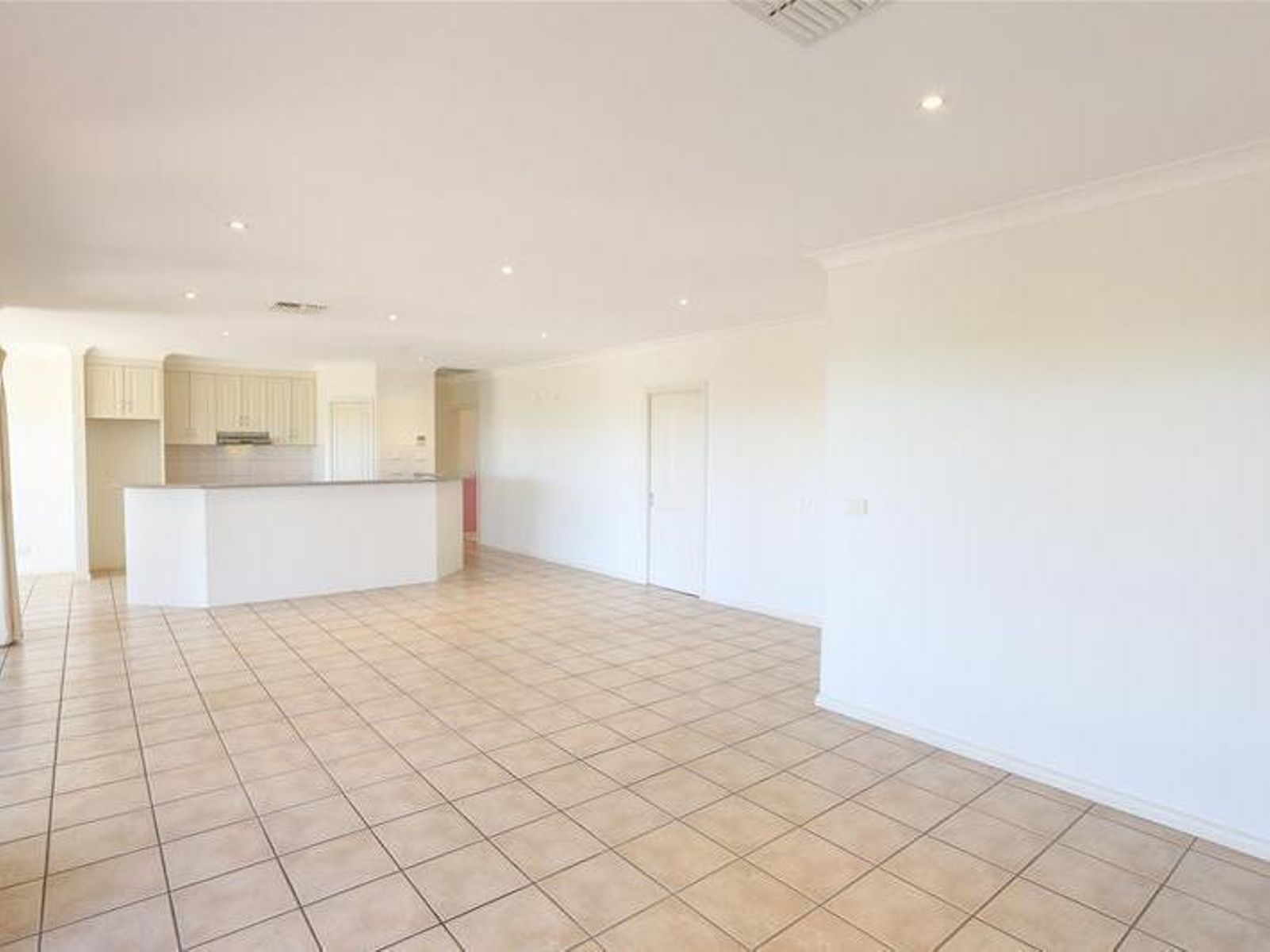 12 Sterling Drive, Mildura - Thumbnail 4