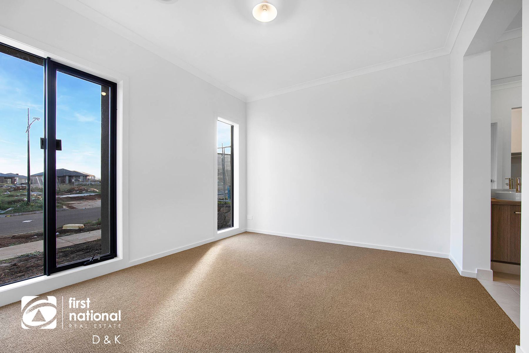 8 Burbridge Street, Truganina VIC 3029, Truganina - Thumbnail 5