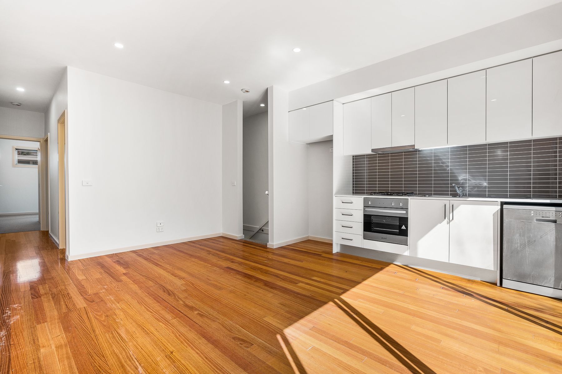 6/80 Richardson Street, Essendon, VIC 3040, Essendon - Thumbnail 4