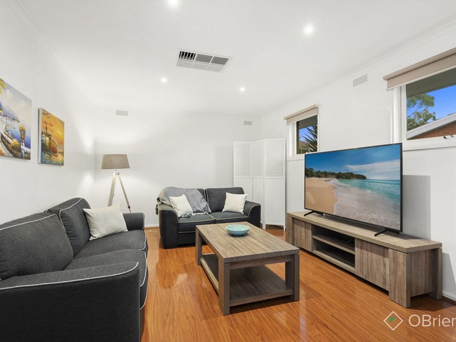 15 Cormorant Close, Endeavour Hills, VIC 3802, Endeavour Hills - Thumbnail 2