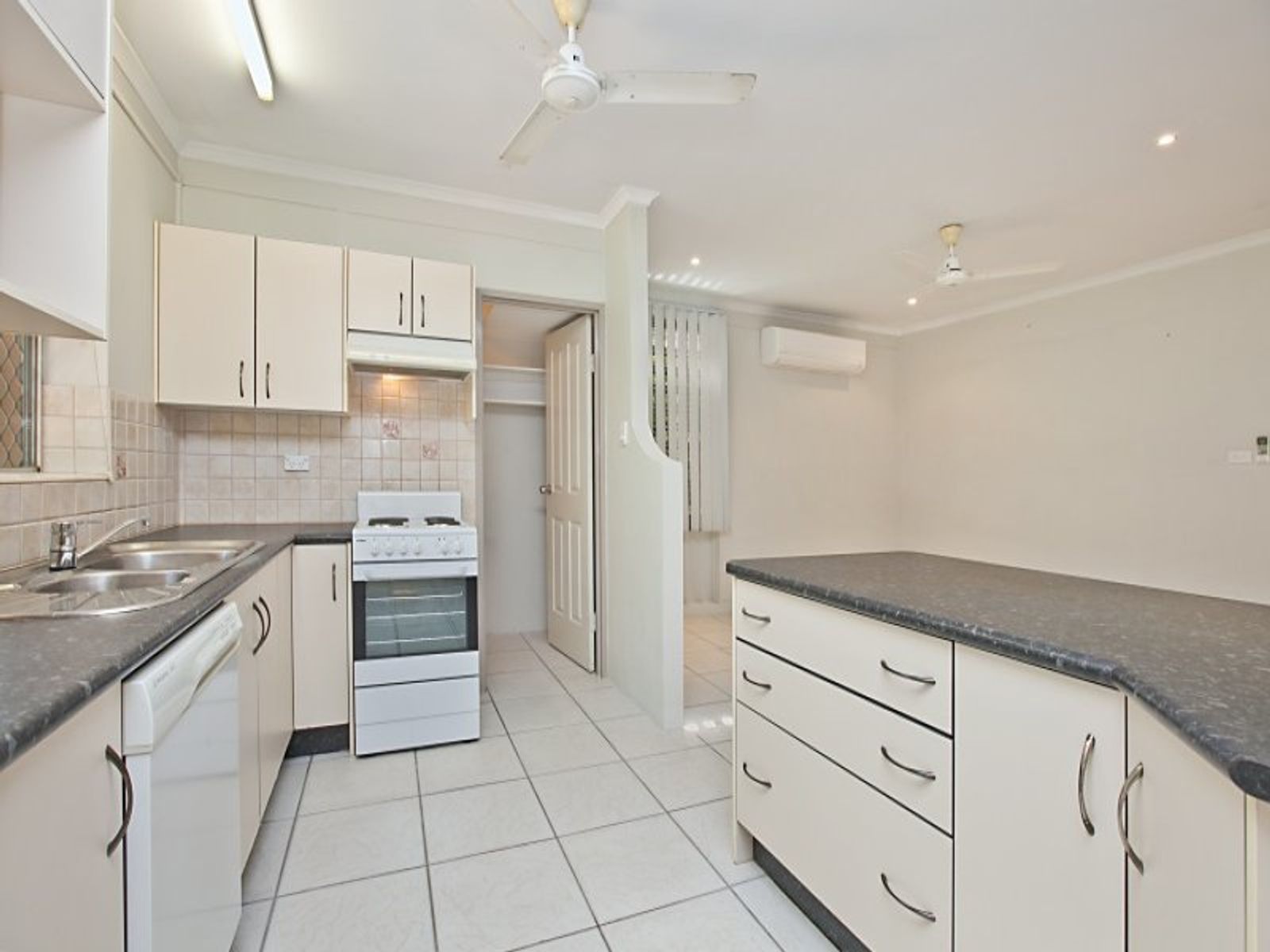 7 Katoope Street, Wanguri NT 0810, Wanguri - Thumbnail 4