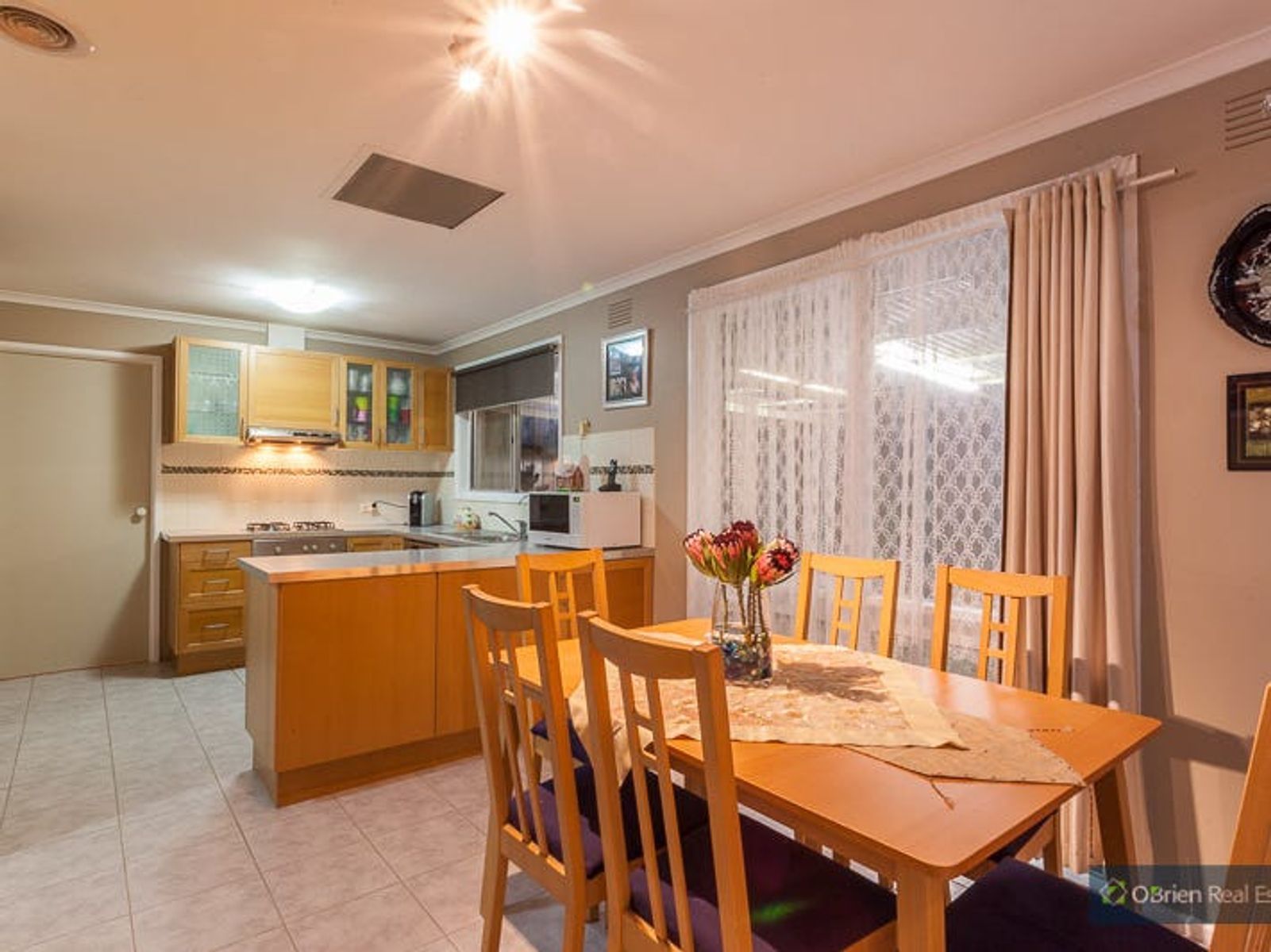 9 Cristata Avenue, Endeavour Hills, VIC 3802, Endeavour Hills - Thumbnail 3