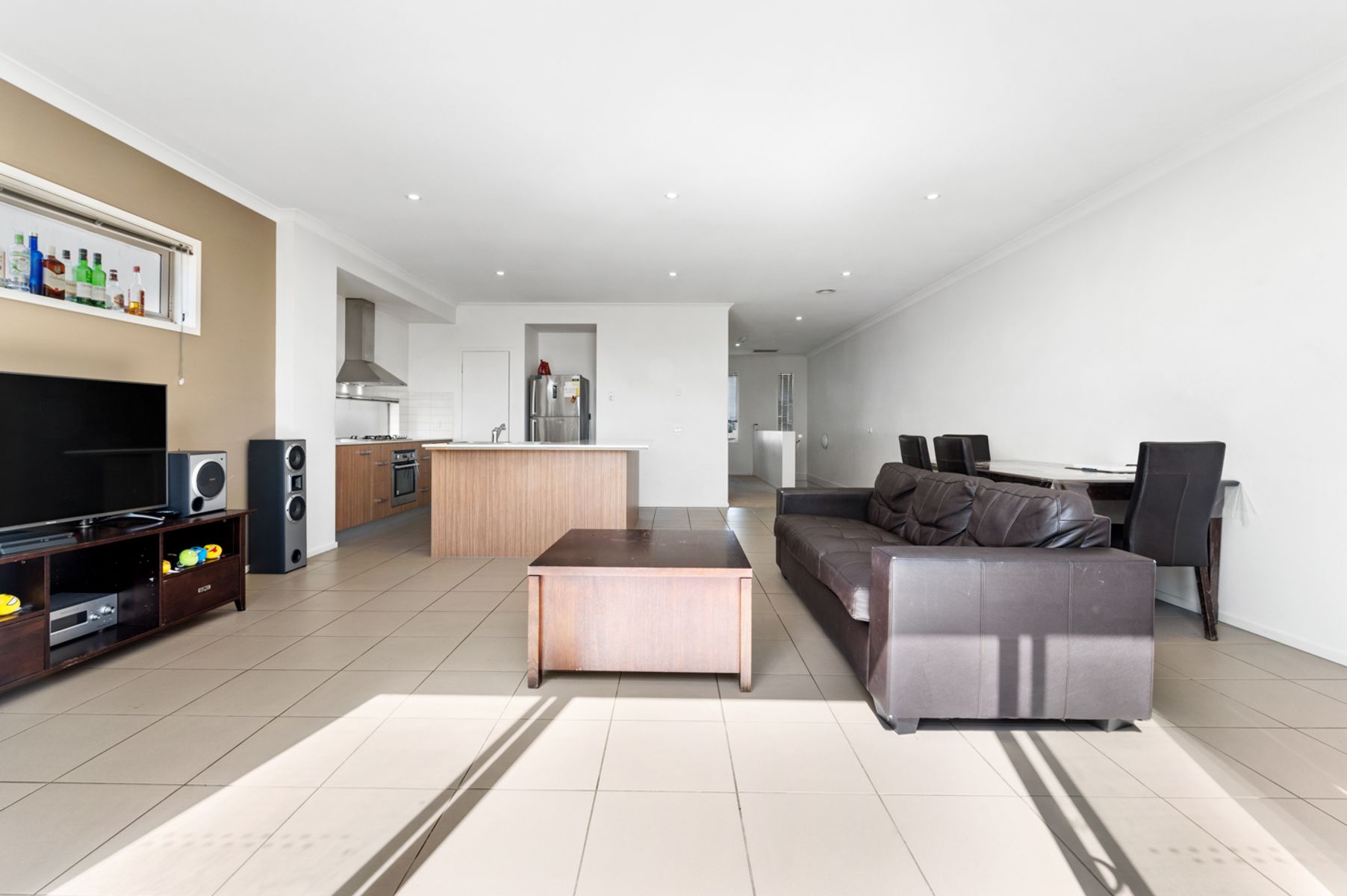 51 Broadbeach Circuit, Point Cook, VIC 3030, Point Cook - Thumbnail 3