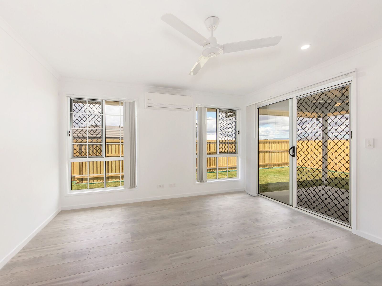 70 Wallace Street, Walloon QLD 4306, Walloon - Thumbnail 5