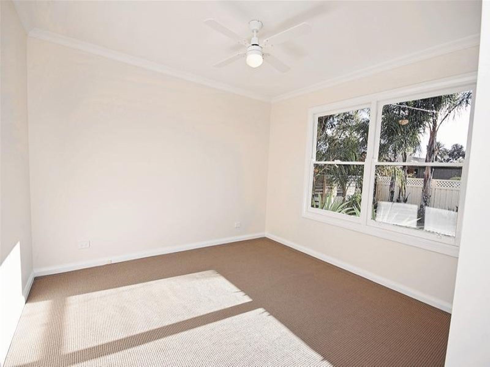 10 Logan Avenue, Mildura - Thumbnail 2