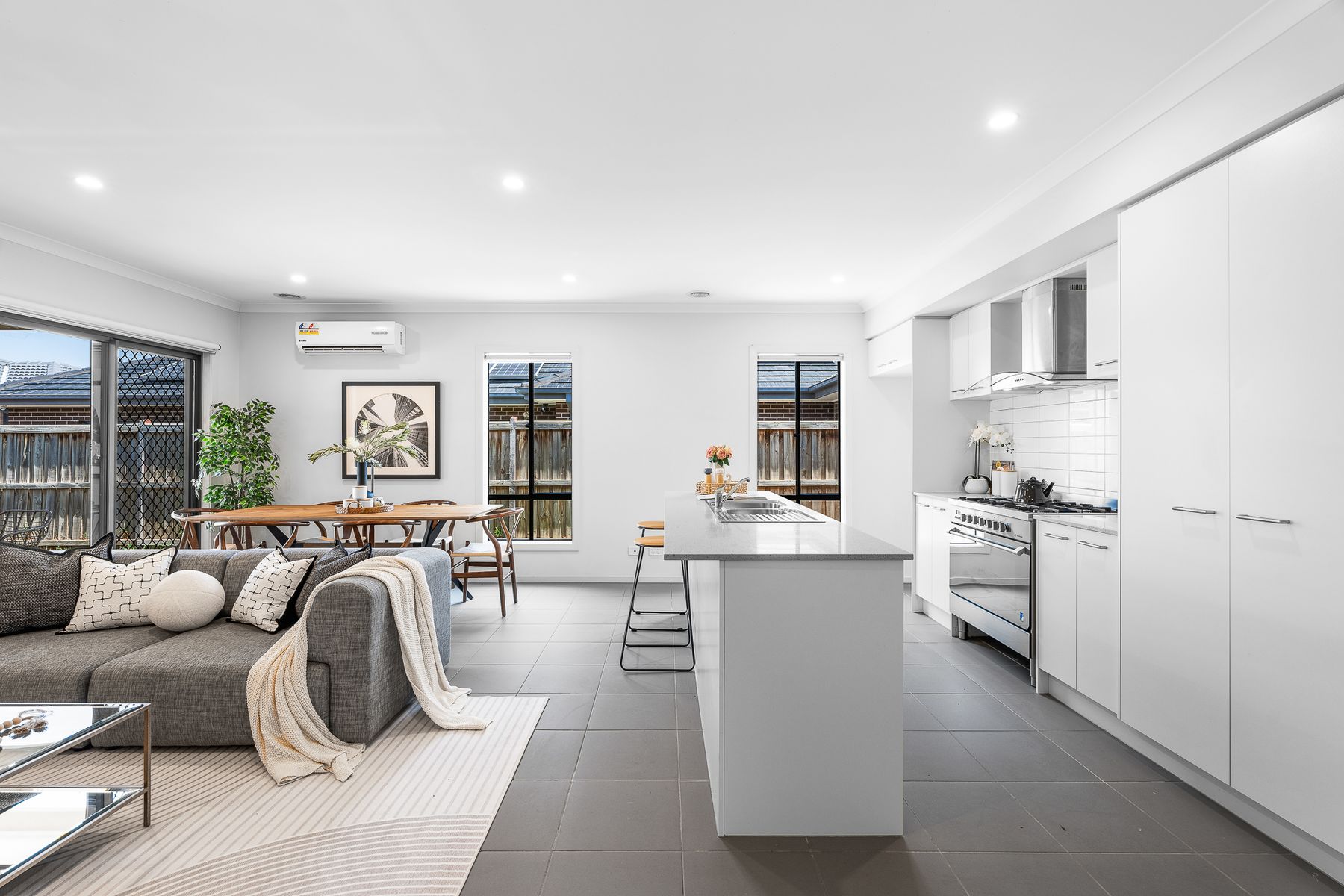 24 Papas View, Wyndham Vale, VIC 3024, Wyndham Vale - Thumbnail 4