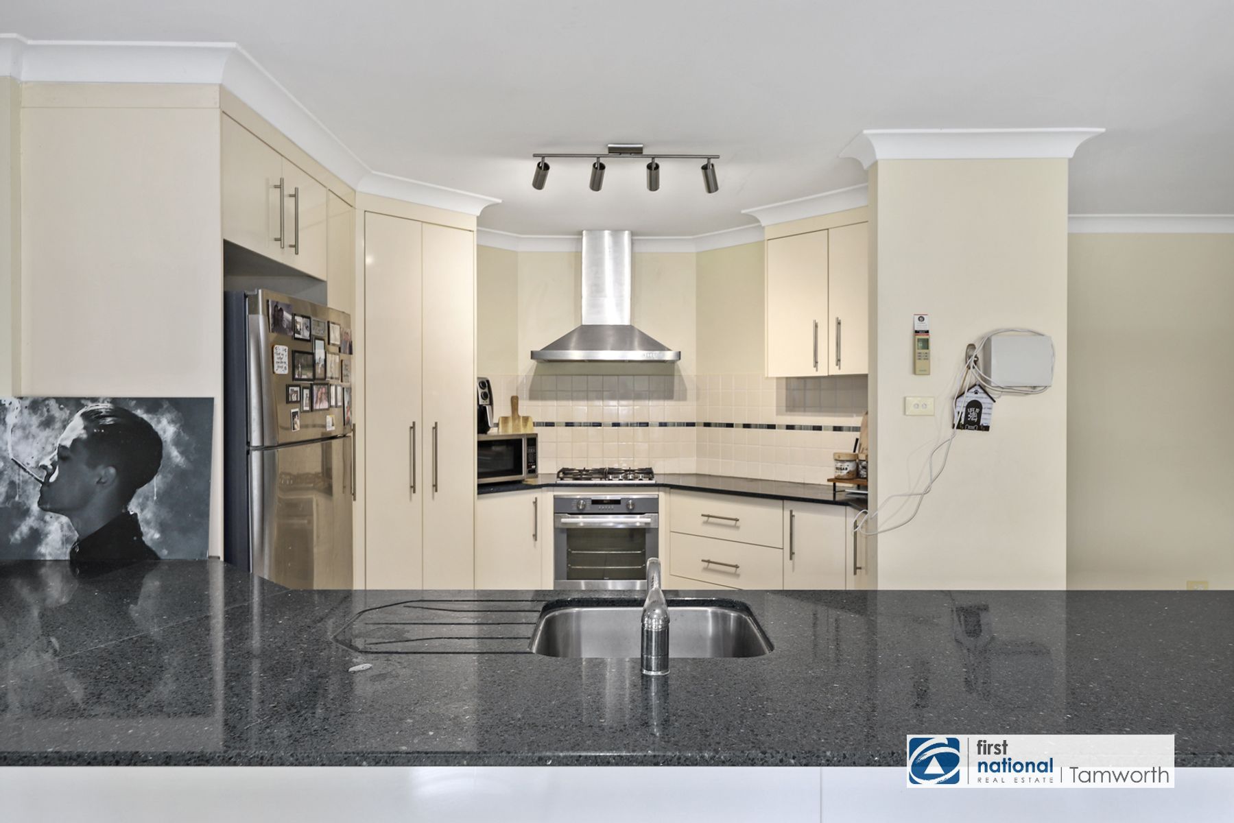 26 Hibiscus Way, Tamworth NSW 2340, Tamworth - Thumbnail 2