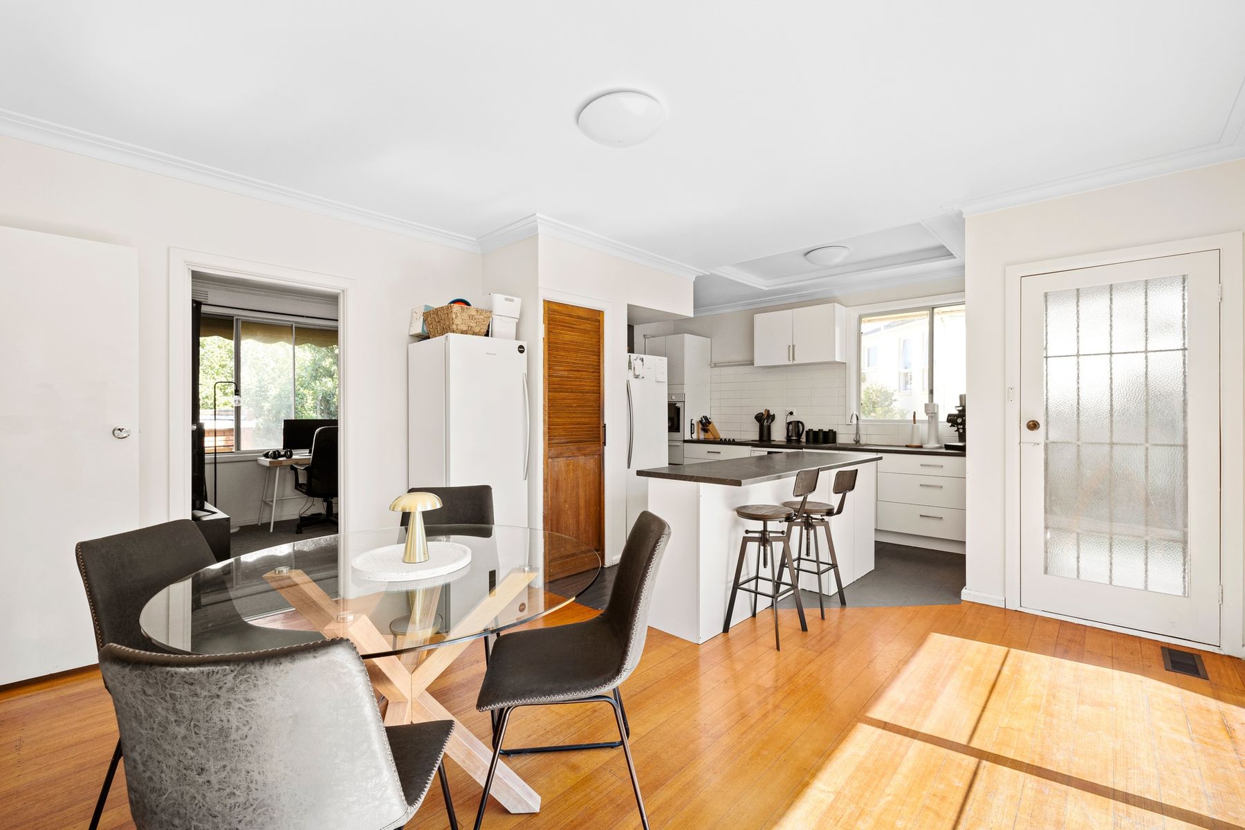 2 Duxson Drive, Templestowe VIC 3106, Templestowe - Thumbnail 2