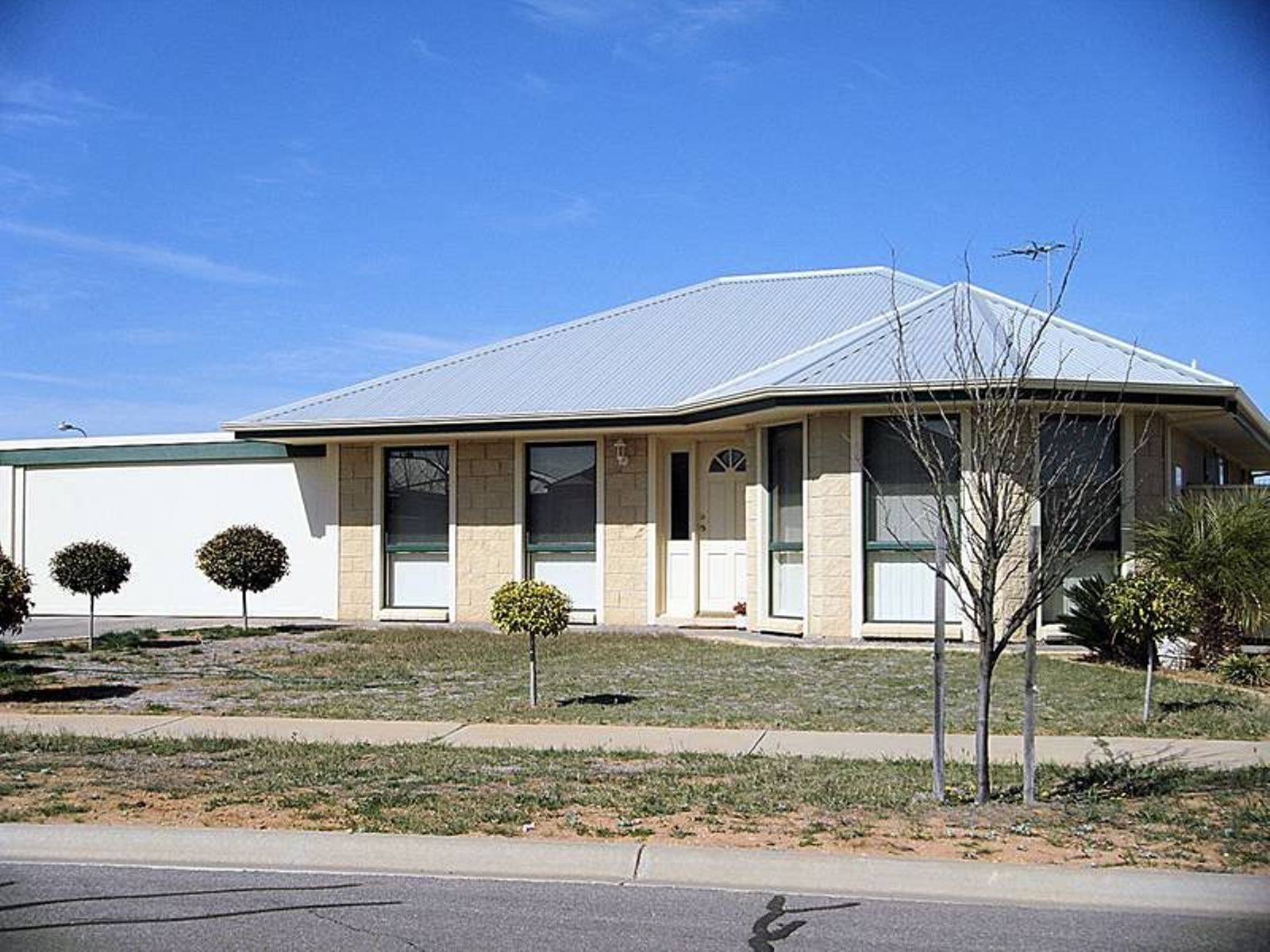 14 Tarrango Drive, Mildura - Thumbnail 2