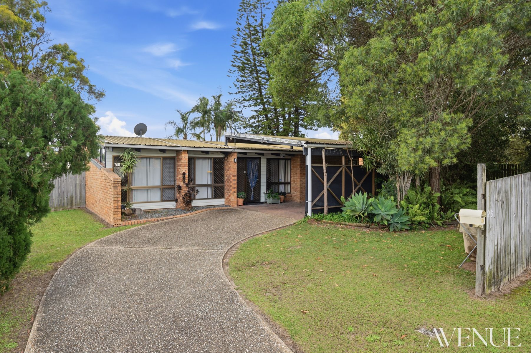 26 Vergulde Road, Regents Park - Image 1