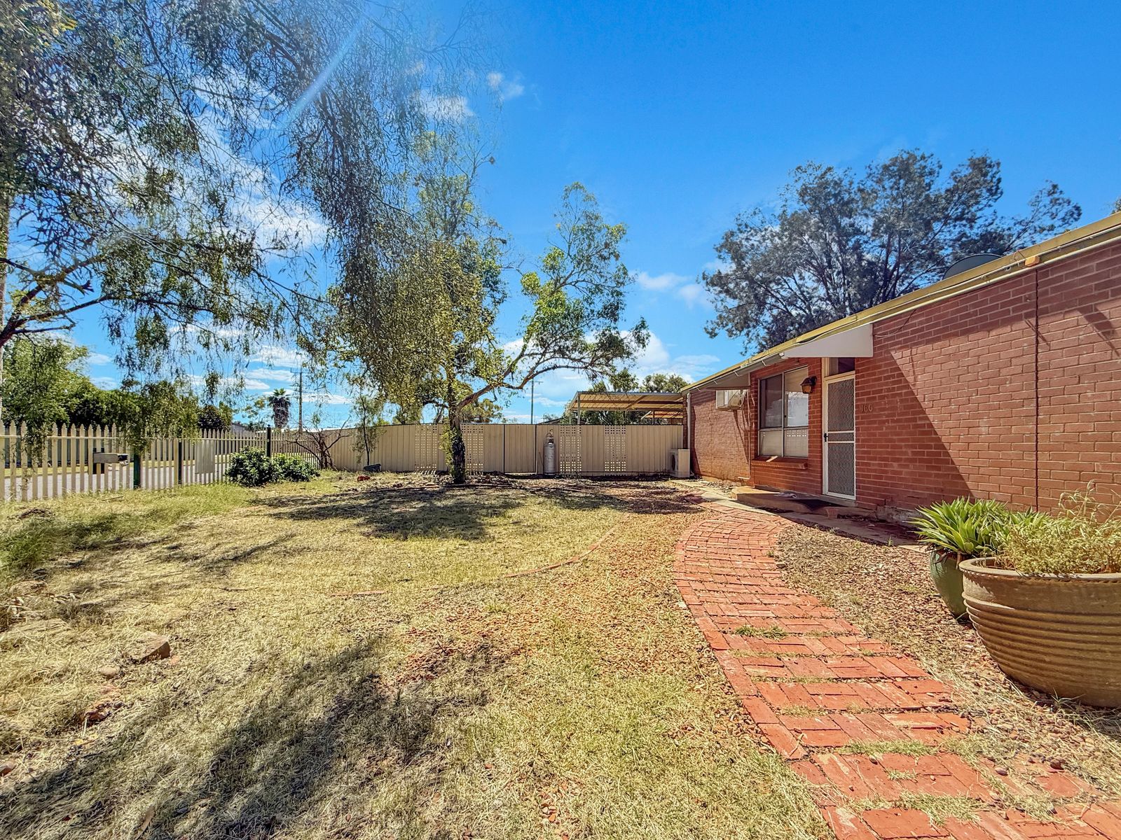 160 WOODS TERRACE, Braitling NT 0870, Braitling - Thumbnail 2