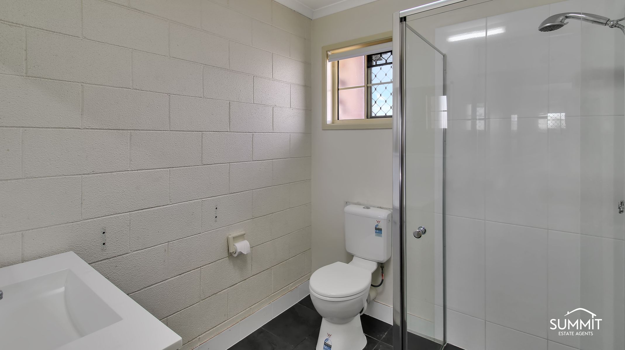 2/218 Auckland Street, South Gladstone - Thumbnail 8