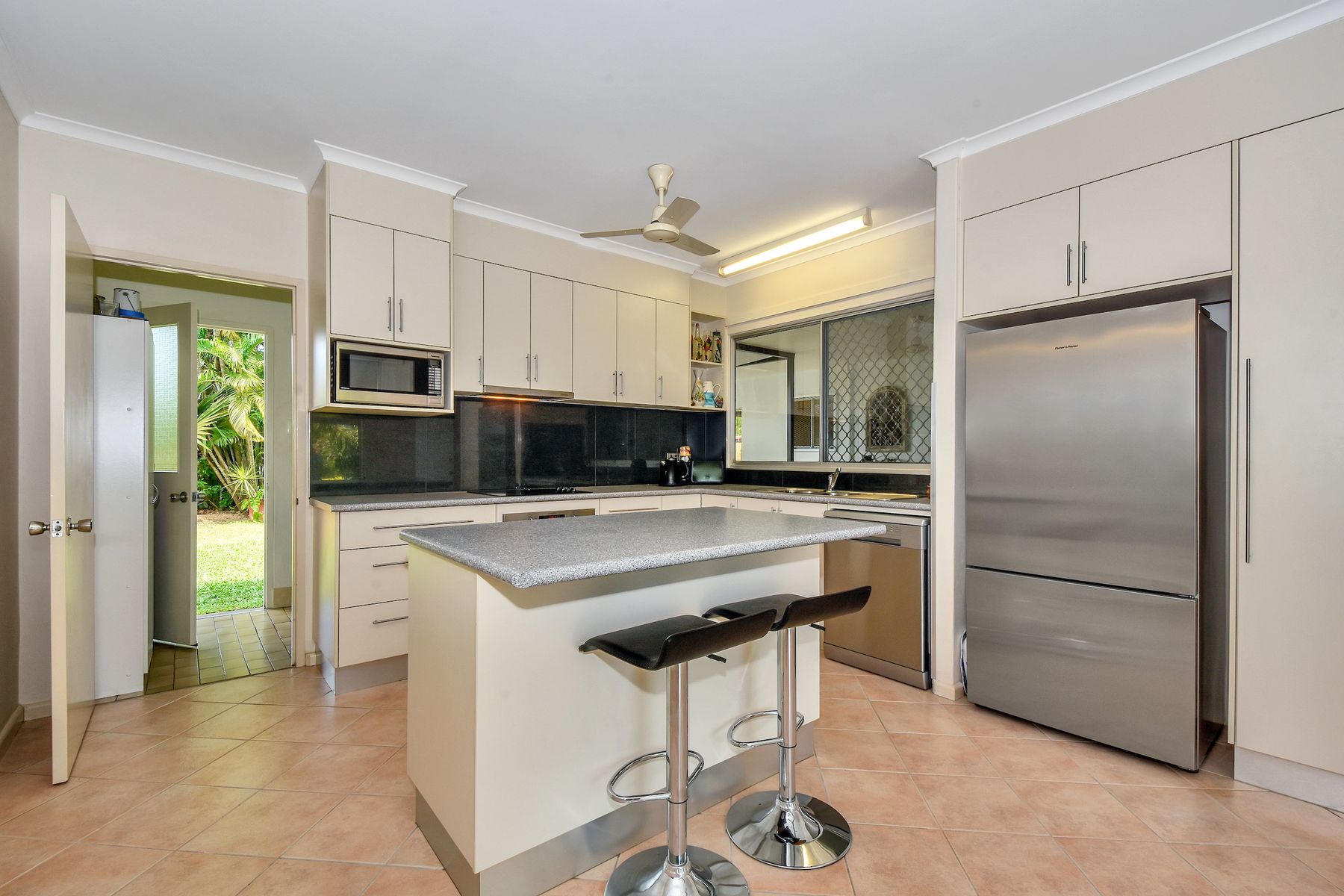 36 Manunda Terrace, Karama NT 0812, Karama - Thumbnail 3