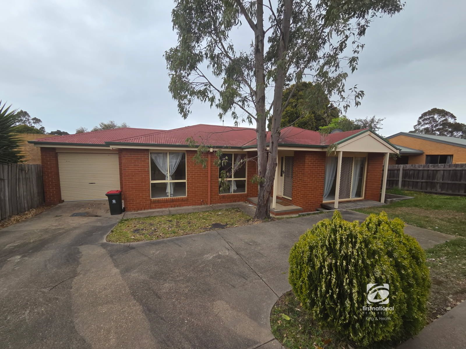2/5 Dwyer Street, Wy Yung VIC 3875