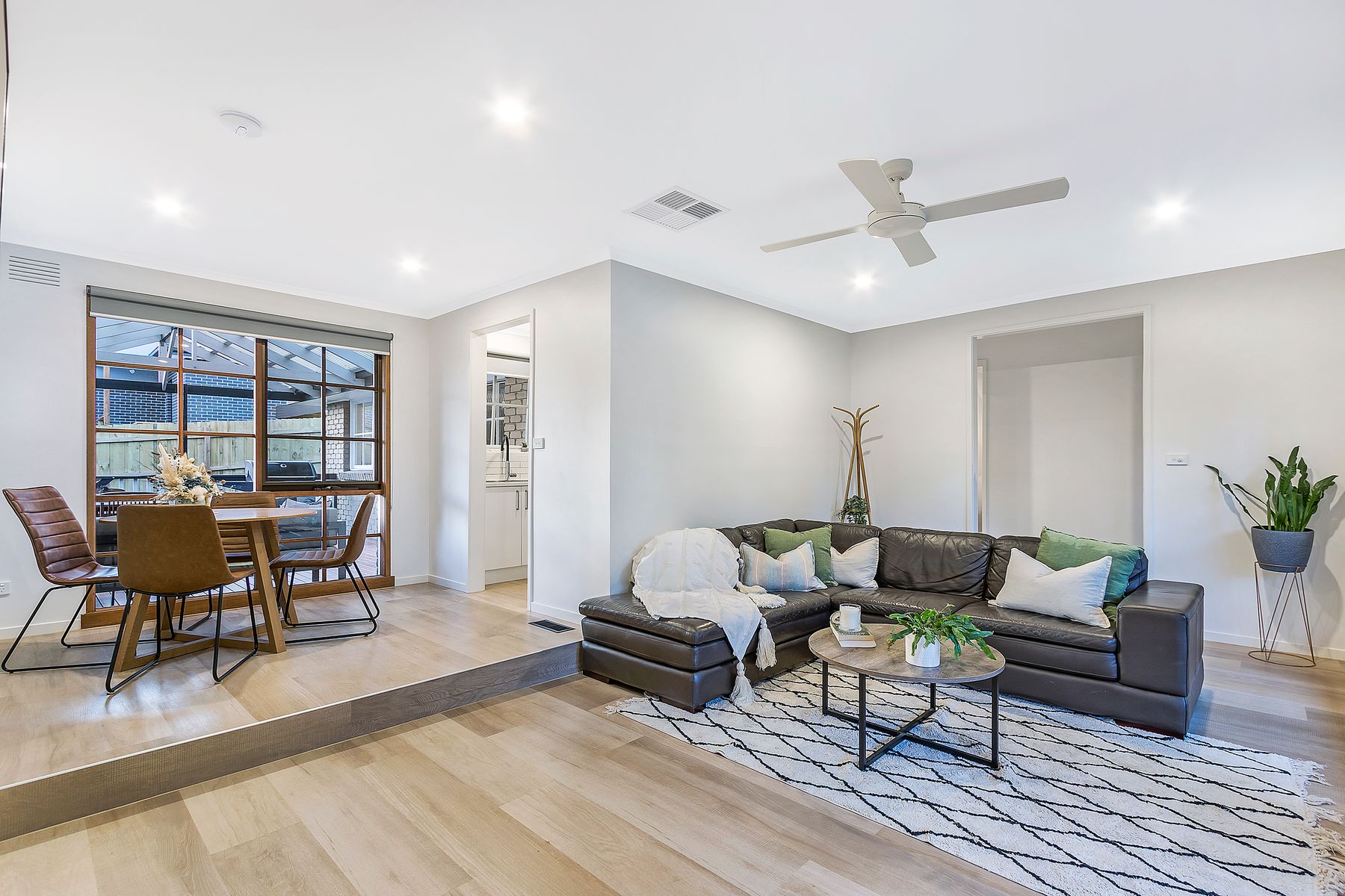 2 Sunburst Court, Mooroolbark - Thumbnail 6