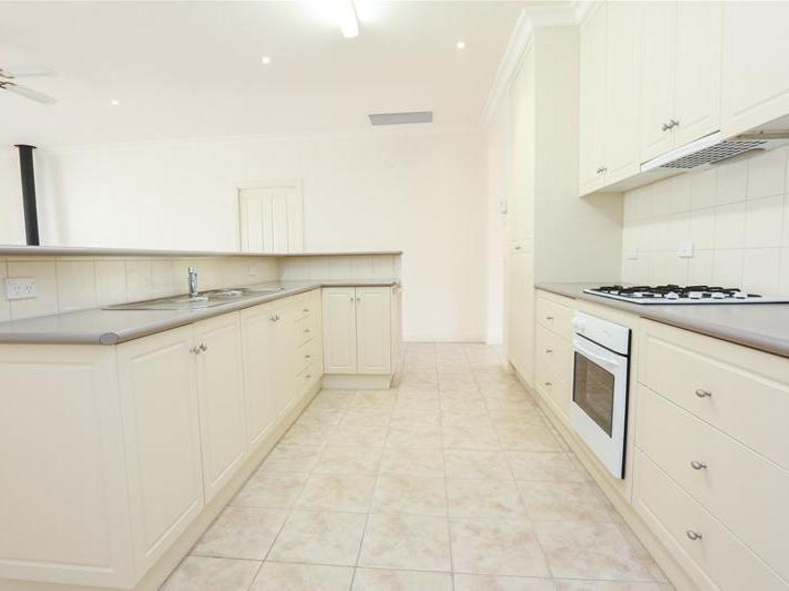 9 Denbeigh Court, Mildura - Thumbnail 5