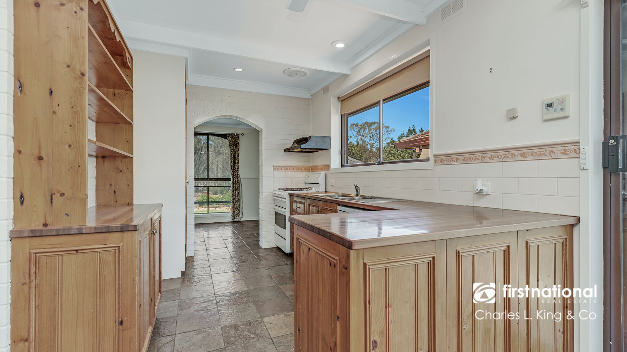 99 Campaspe Esplanade, Echuca VIC 3564, Echuca - Thumbnail 7