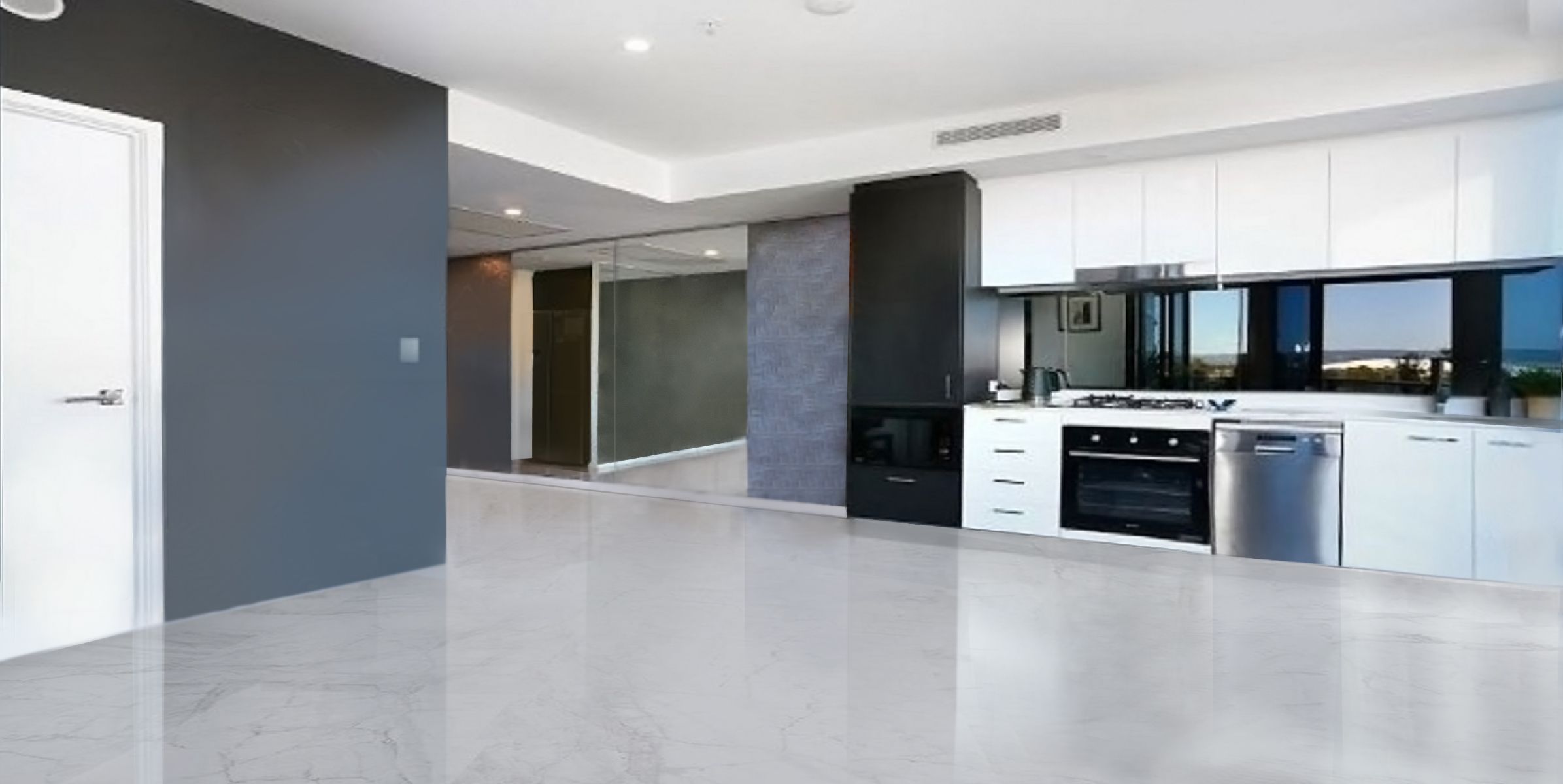 4211/5 Harbour Side Court, Biggera Waters, QLD 4216, Biggera Waters - Thumbnail 3