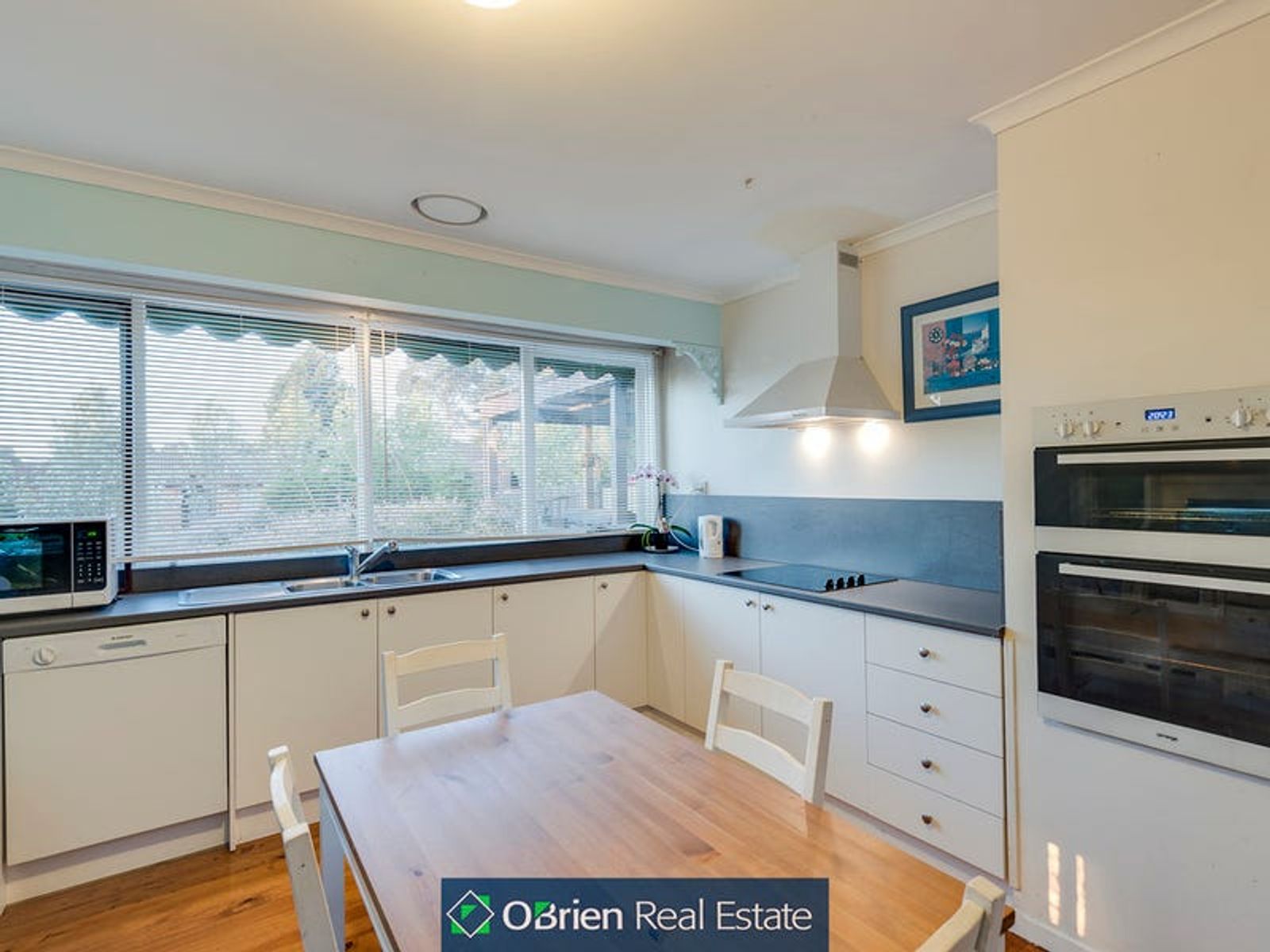 8 Sutherland Court, Endeavour Hills, VIC 3802, Endeavour Hills - Thumbnail 2