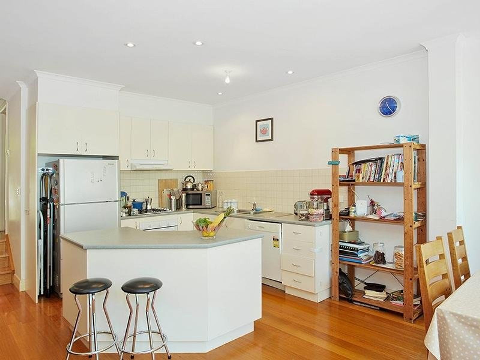 82 Mccracken Street, Kensington - Thumbnail 3