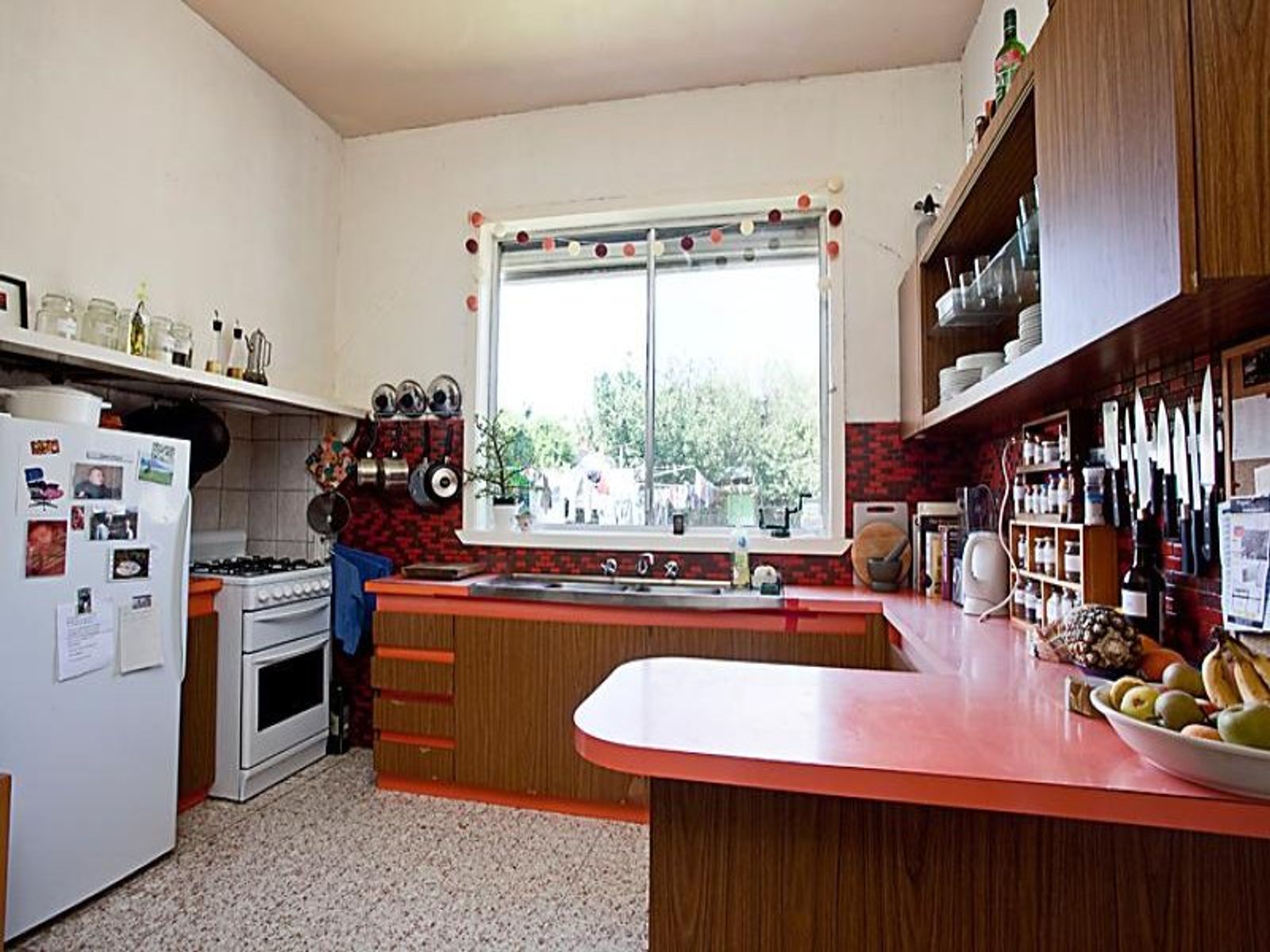 9 Elliott Street, Ascot Vale - Thumbnail 2