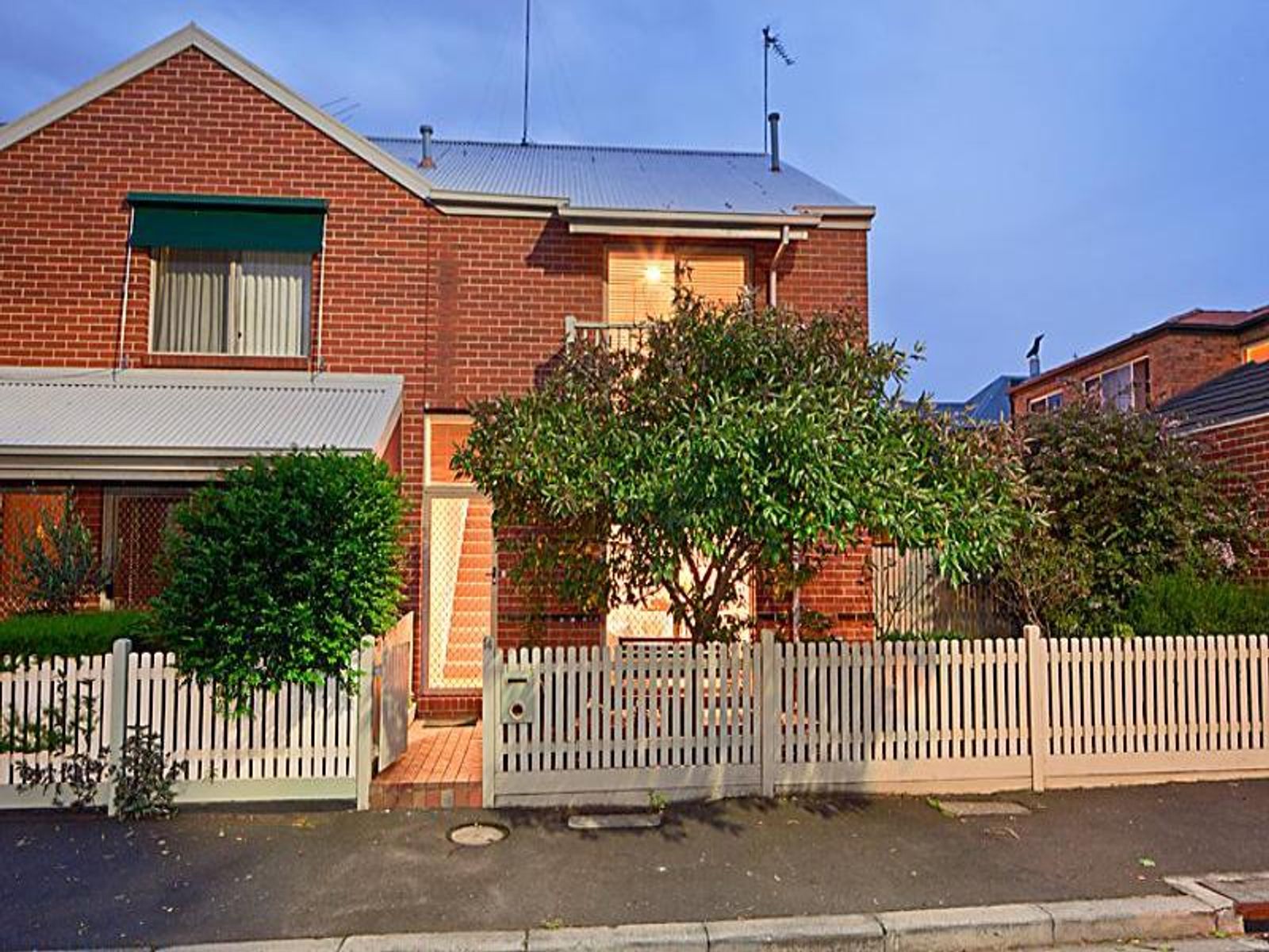 14 Graham Street, Kensington - Thumbnail 3