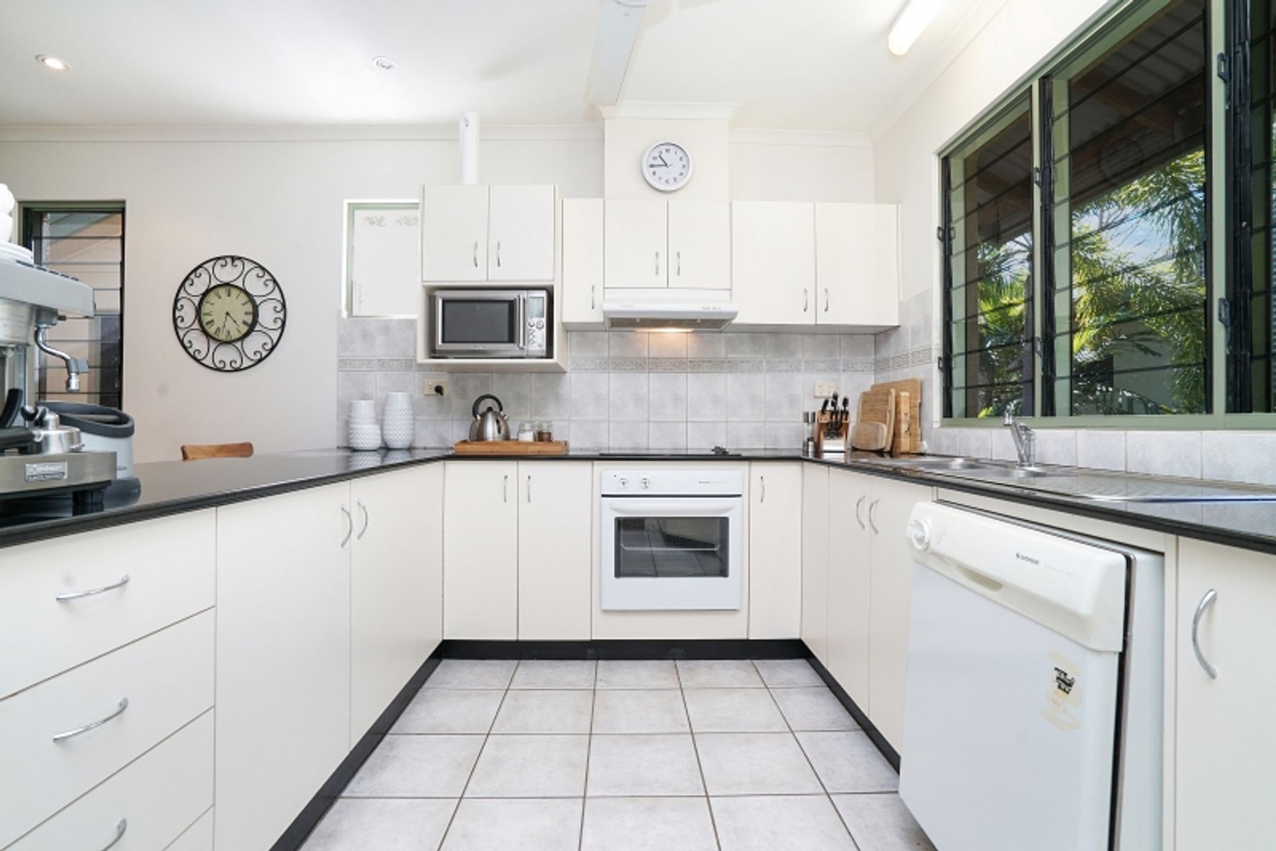 2/30 Philip Street, Fannie Bay NT 0820, Fannie Bay - Thumbnail 5