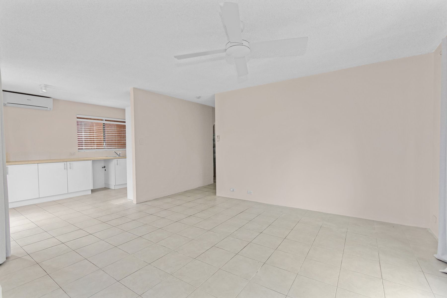 2/28 Oxley Crescent, Port Macquarie NSW 2444