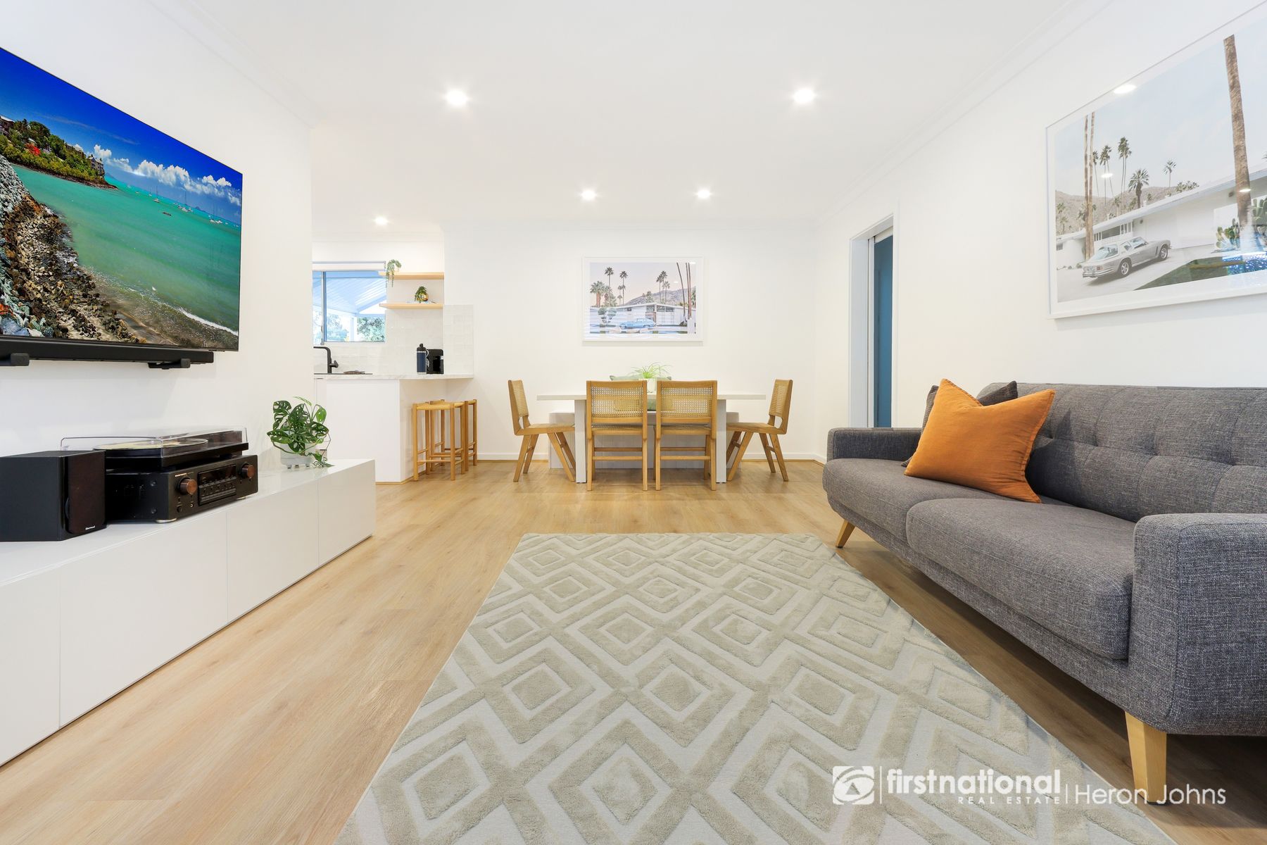 357 North Beach Road, Karrinyup WA 6018, Carine - Thumbnail 5