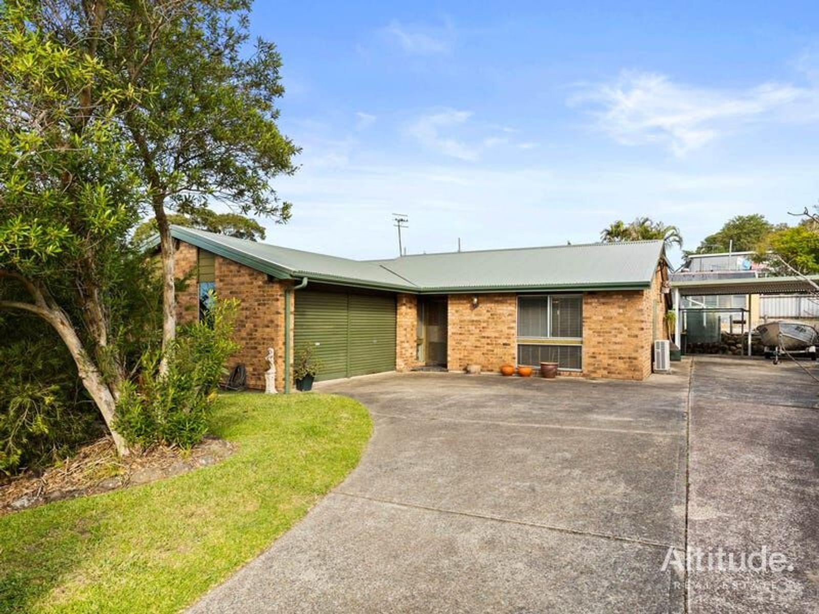 32 Calverton Crescent, Belmont North, NSW 2280, Belmont North - Thumbnail 2