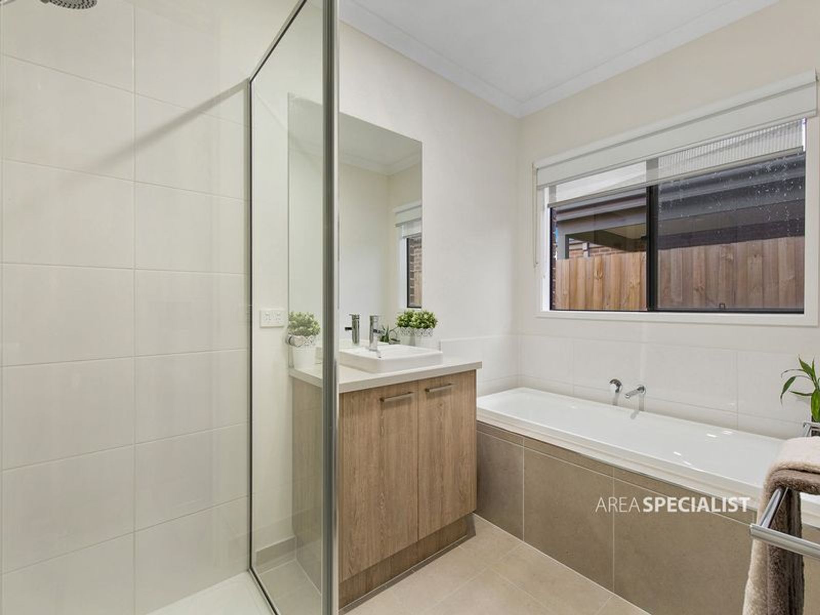 16 Hekela Street, Clyde North, VIC 3978, Clyde North - Thumbnail 8