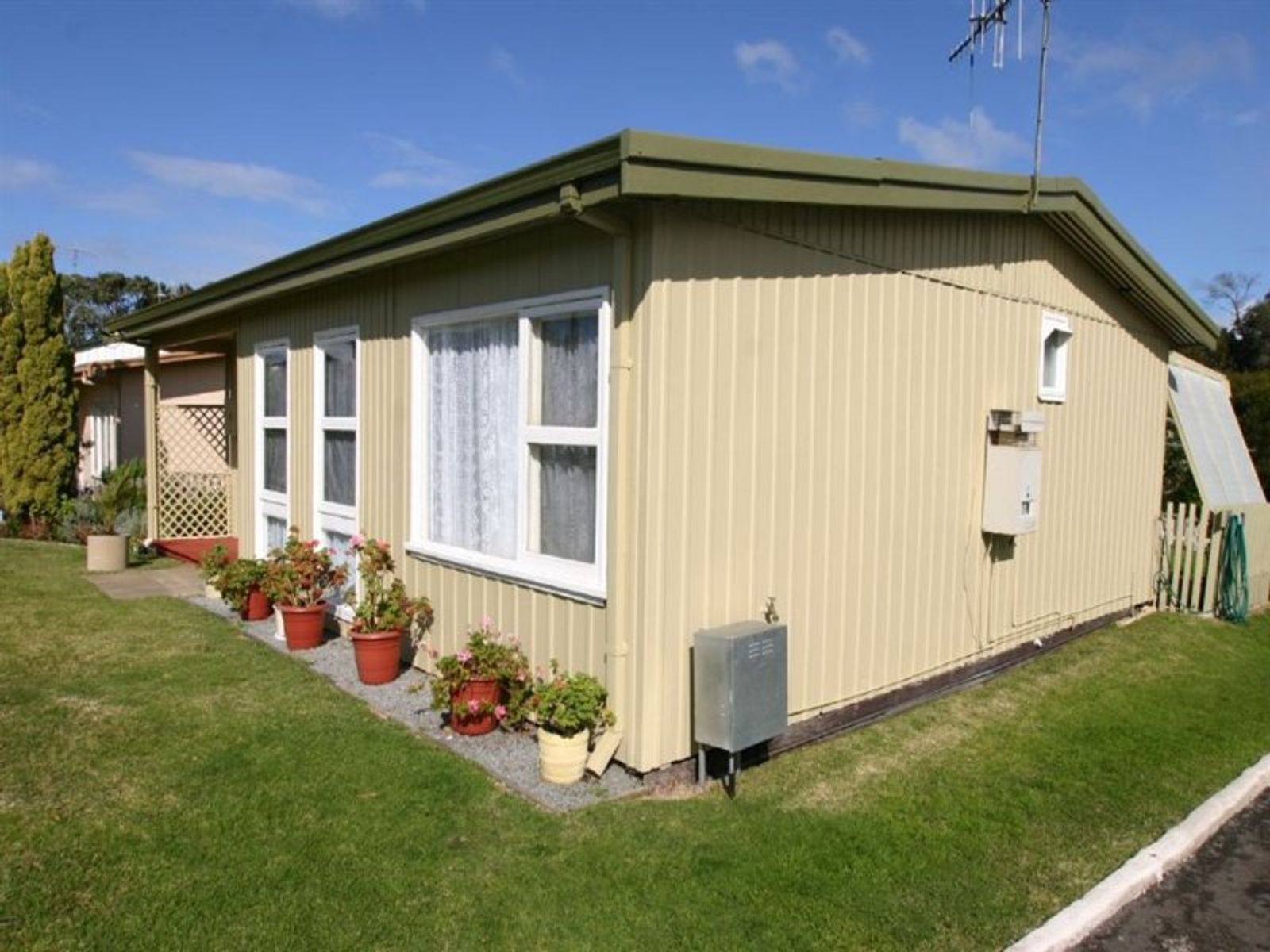 8 Leonora Street, Yakamia WA 6330