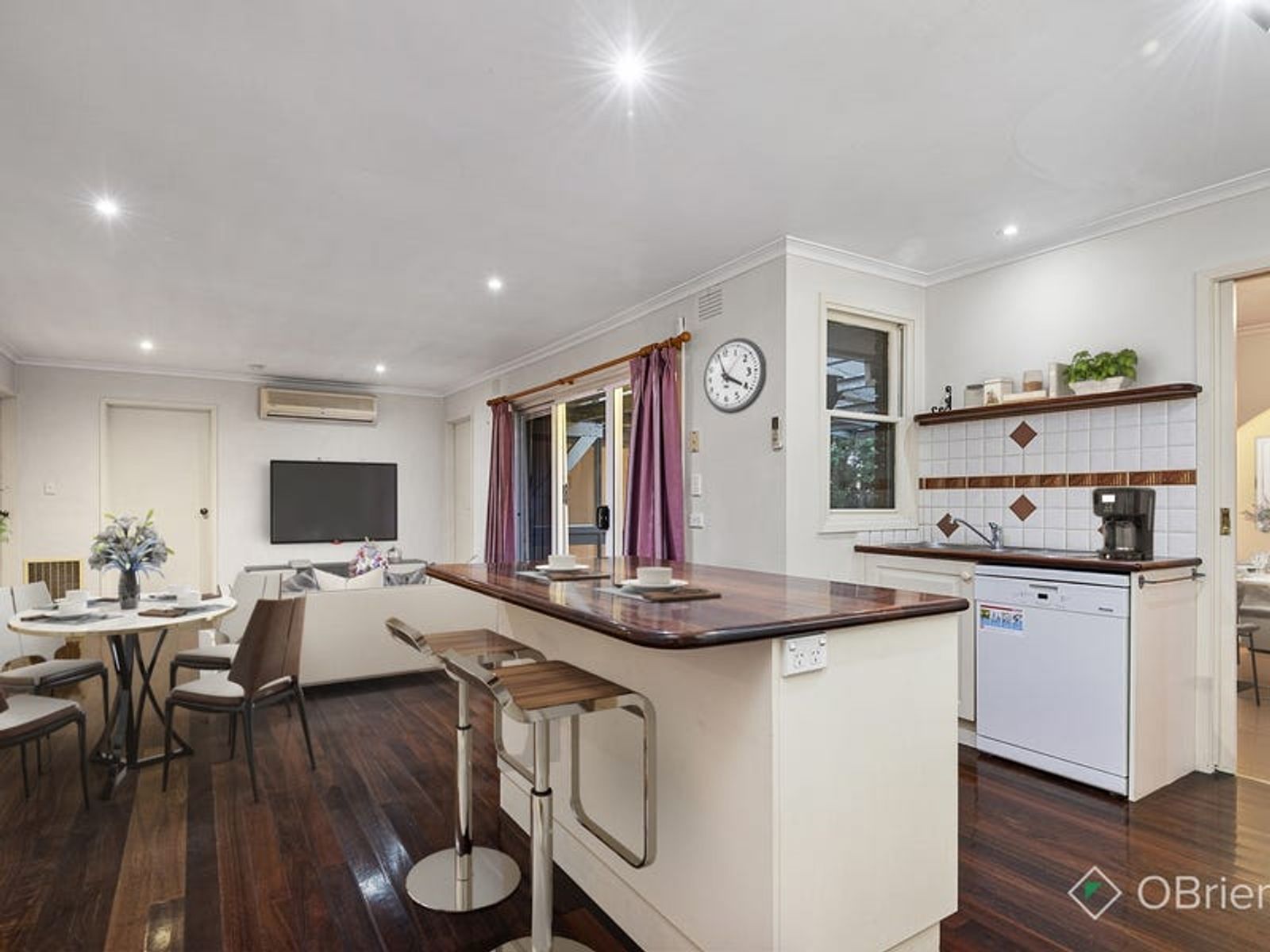 7 Spinosa Close, Endeavour Hills, VIC 3802, Endeavour Hills - Thumbnail 3