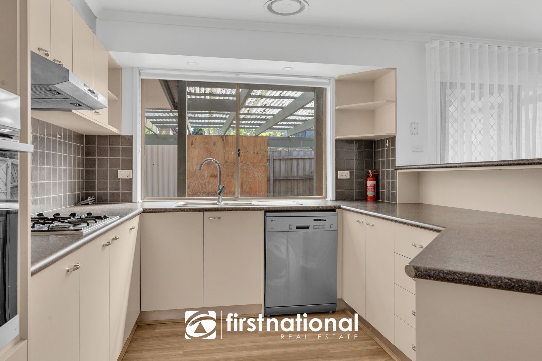 1 Preston Avenue, Endeavour Hills VIC 3802, Endeavour Hills - Thumbnail 3