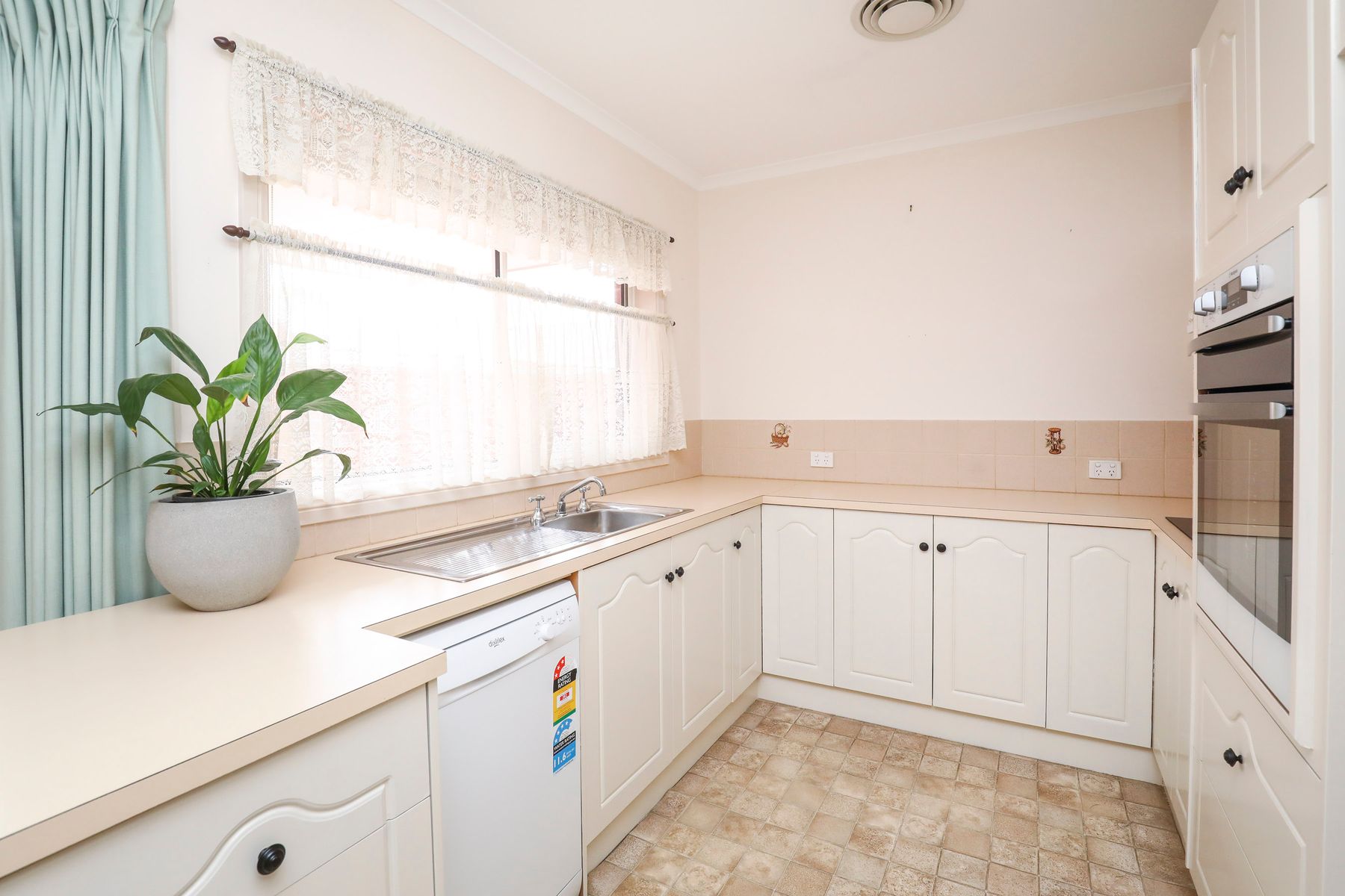 1/8 Chaffey Avenue, Mildura - Thumbnail 7