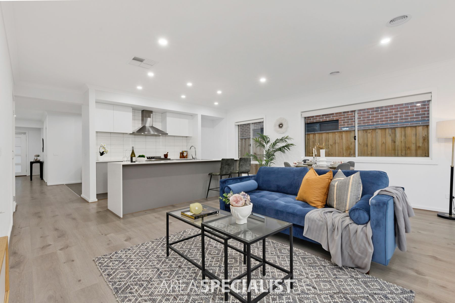 12 Handsome Avenue, Clyde North, VIC 3978, Clyde North - Thumbnail 6
