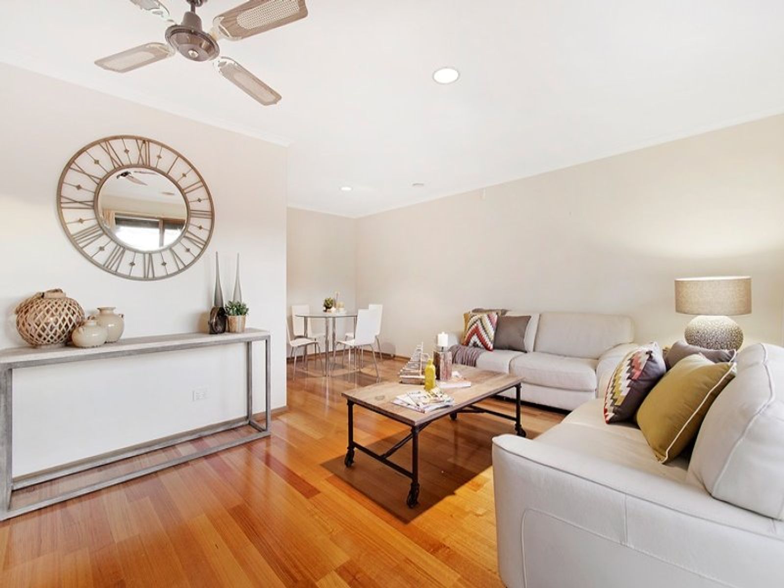 10 Milton Court, Aspendale Gardens, VIC 3195, Aspendale Gardens - Thumbnail 2