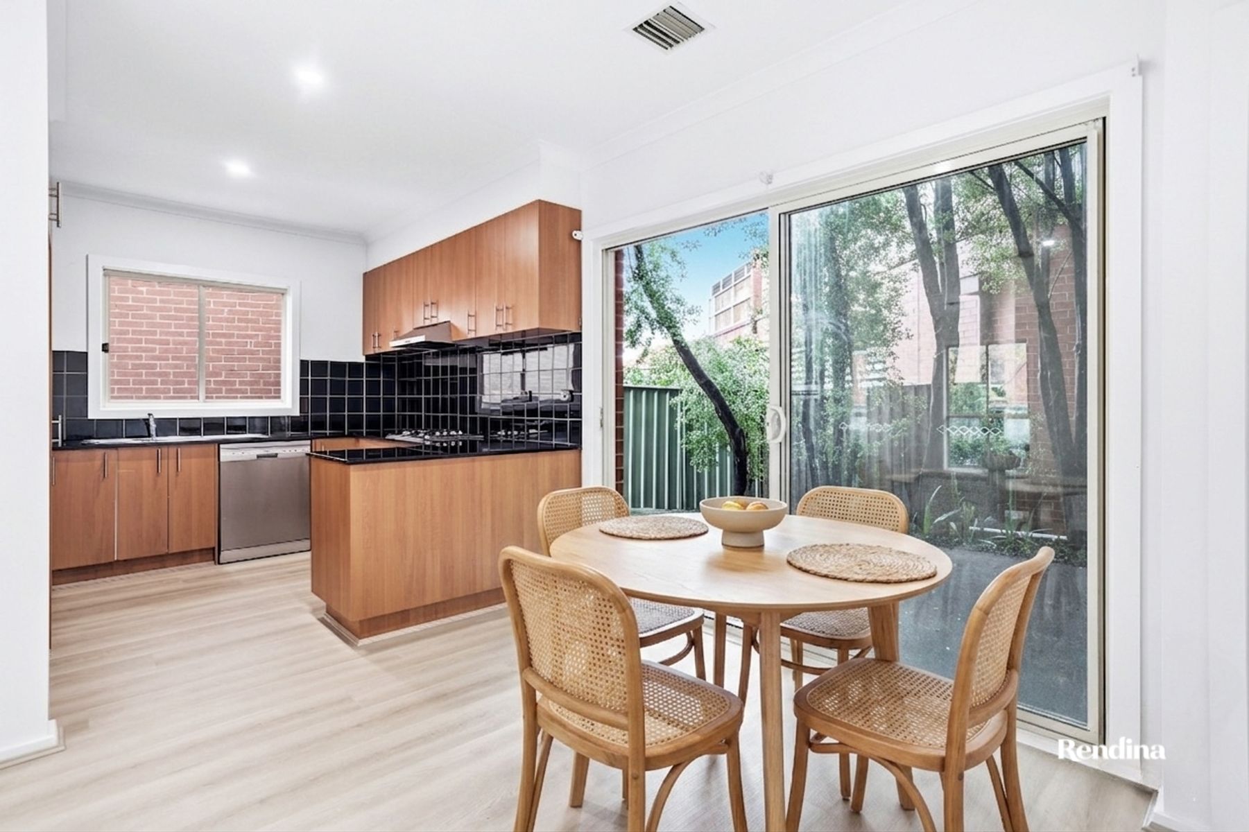 14 Newmarket Way, Flemington - Thumbnail 3