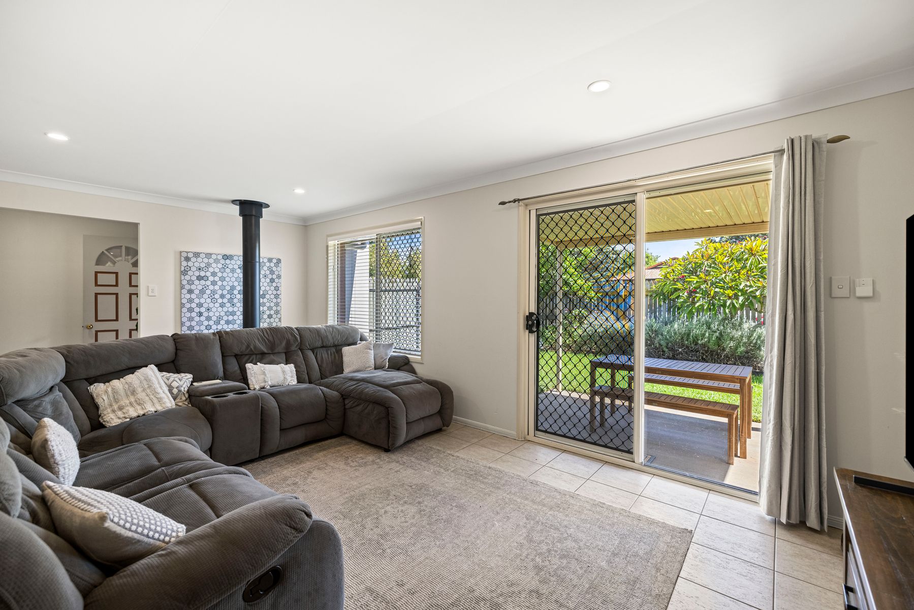 1/17 Hennenlotter Court, Kearneys Spring QLD 4350, Kearneys Spring - Thumbnail 4
