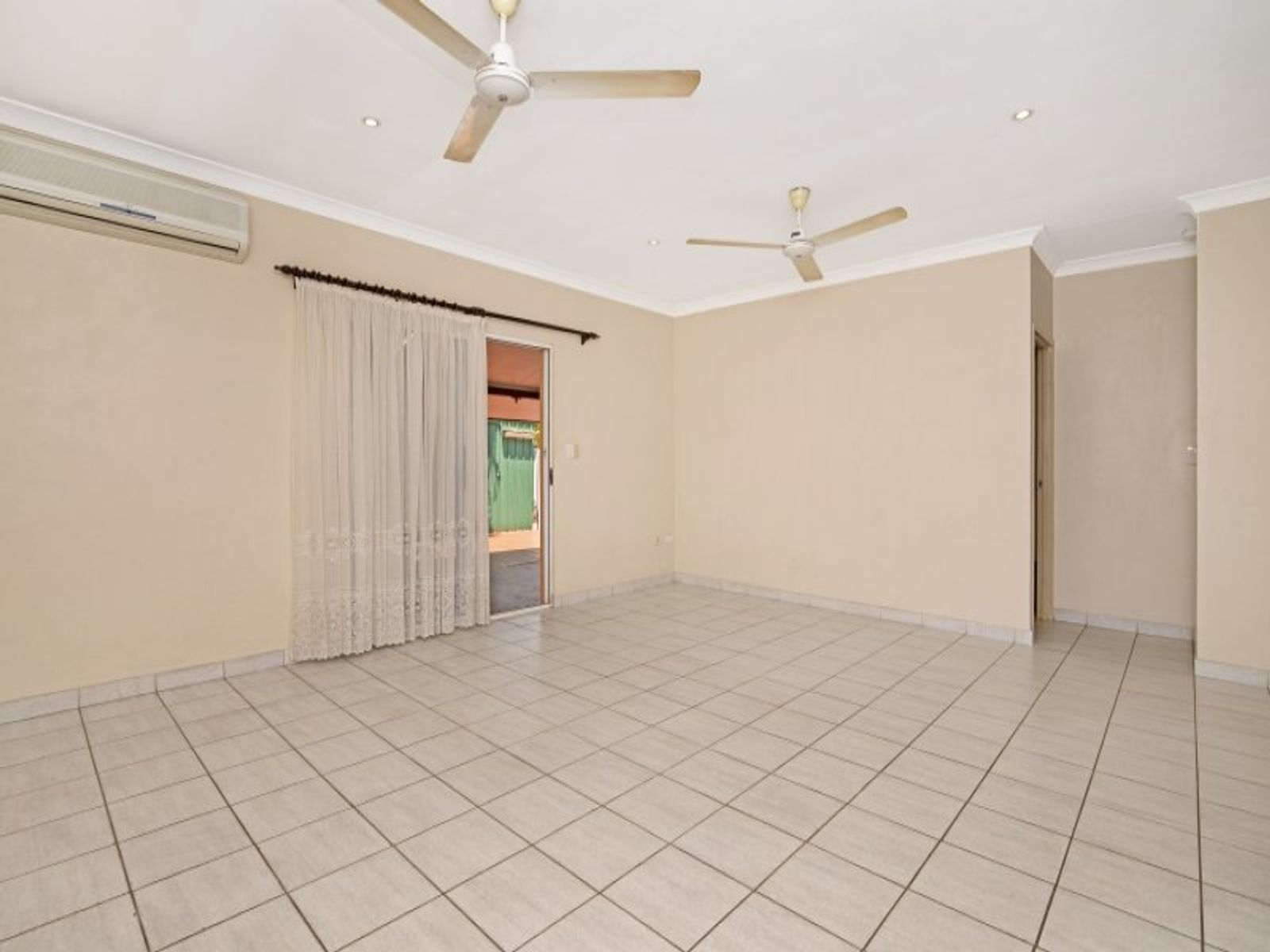 1/2 Carallia Court, Rosebery NT 0832, Rosebery - Thumbnail 6