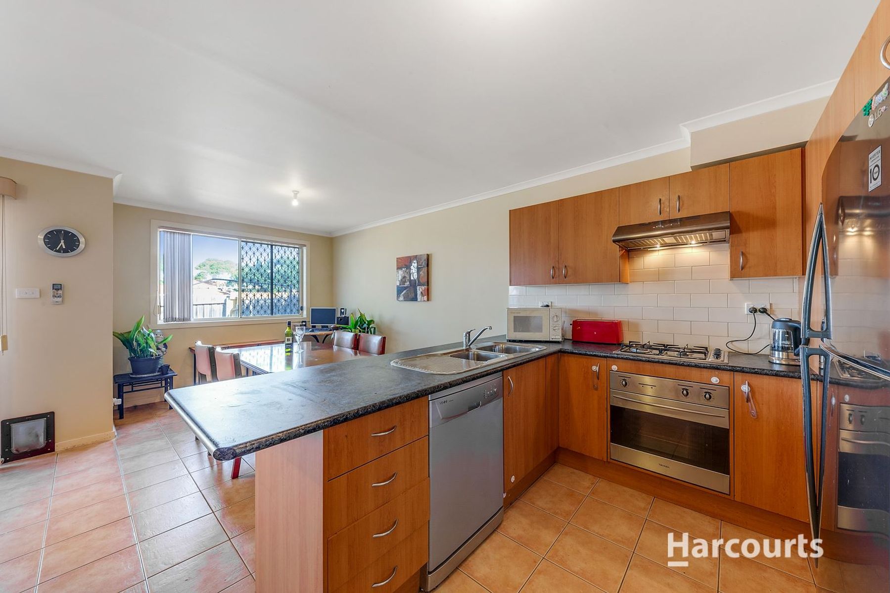 13/2 Silvertree Ave, Delahey, VIC 3037, Delahey - Thumbnail 4