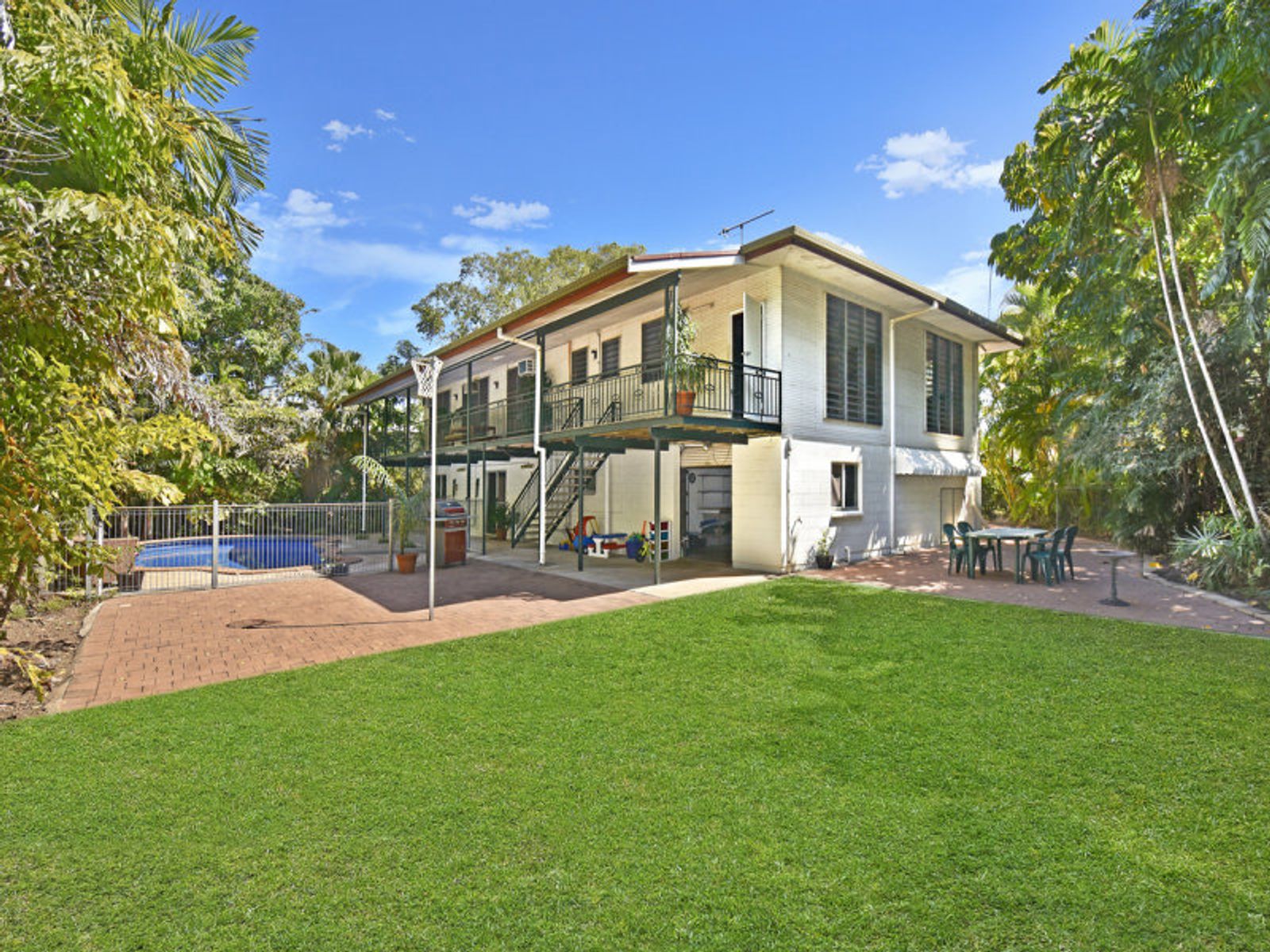 6 Gardenia Street, Nightcliff NT 0810, Nightcliff - Thumbnail 2
