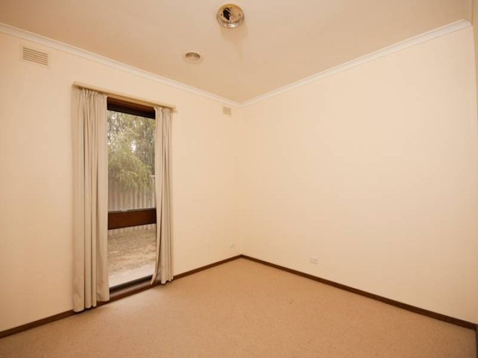6 Kunjara Court, Mildura - Thumbnail 8