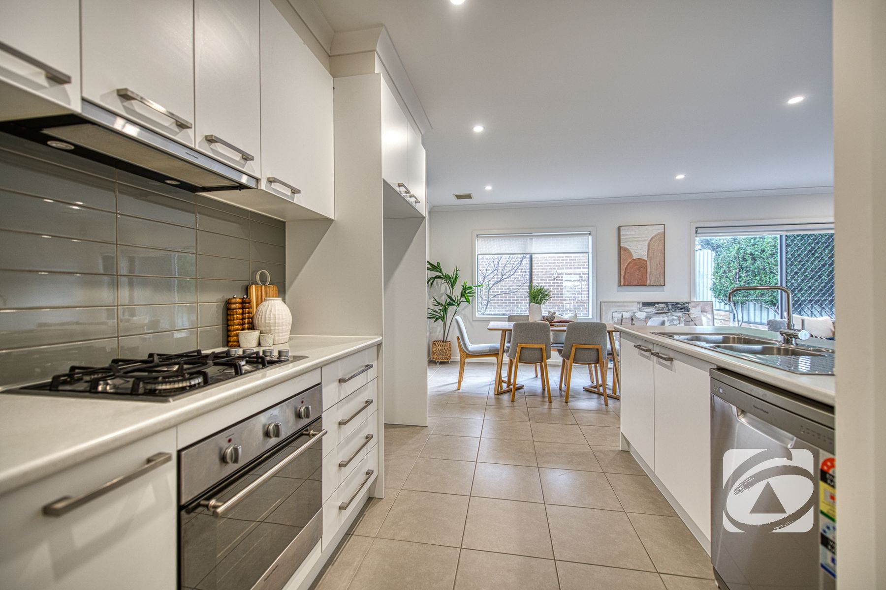 27 Atlantic Drive, Pakenham VIC 3810, Pakenham - Thumbnail 5