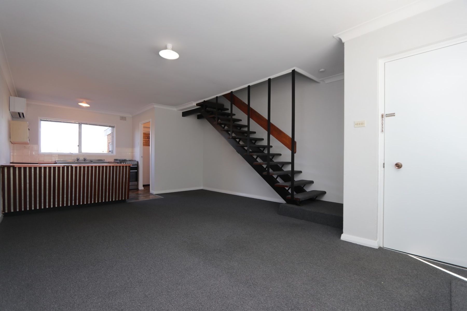 4/137 Cowper Street, Goulburn NSW 2580, Goulburn - Thumbnail 4