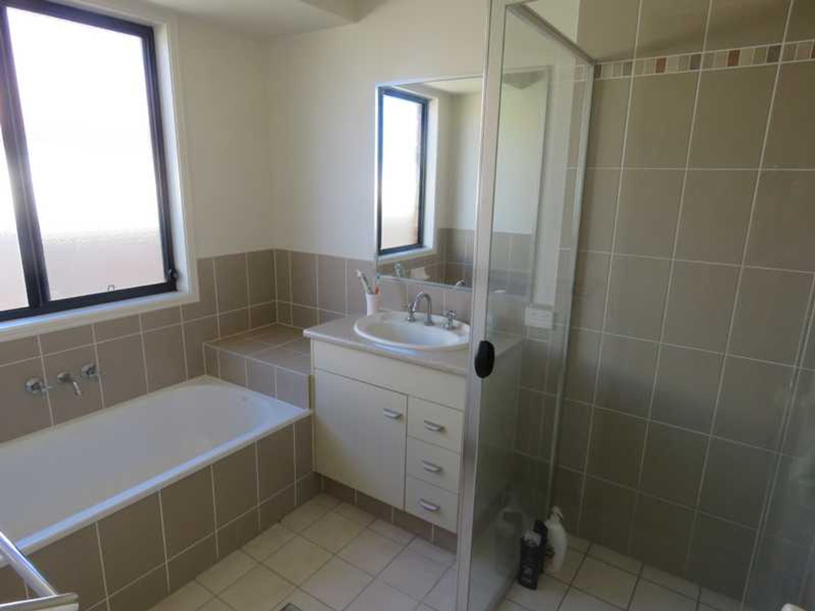 185 A & B Hotham Street, Casino - Thumbnail 7
