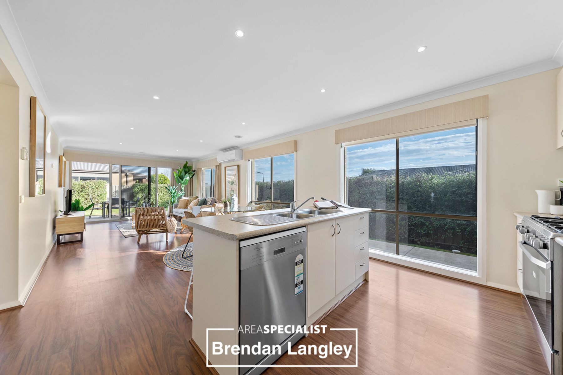 13 Hamish Avenue, Pakenham, VIC 3810, Pakenham - Thumbnail 7