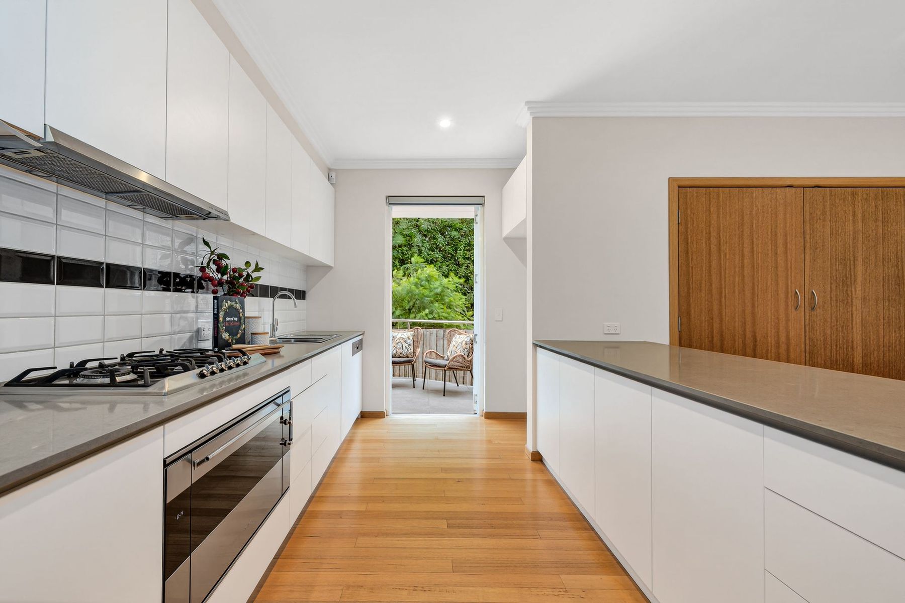 1/88 Broughton Road, Surrey Hills, Surrey Hills - Thumbnail 3